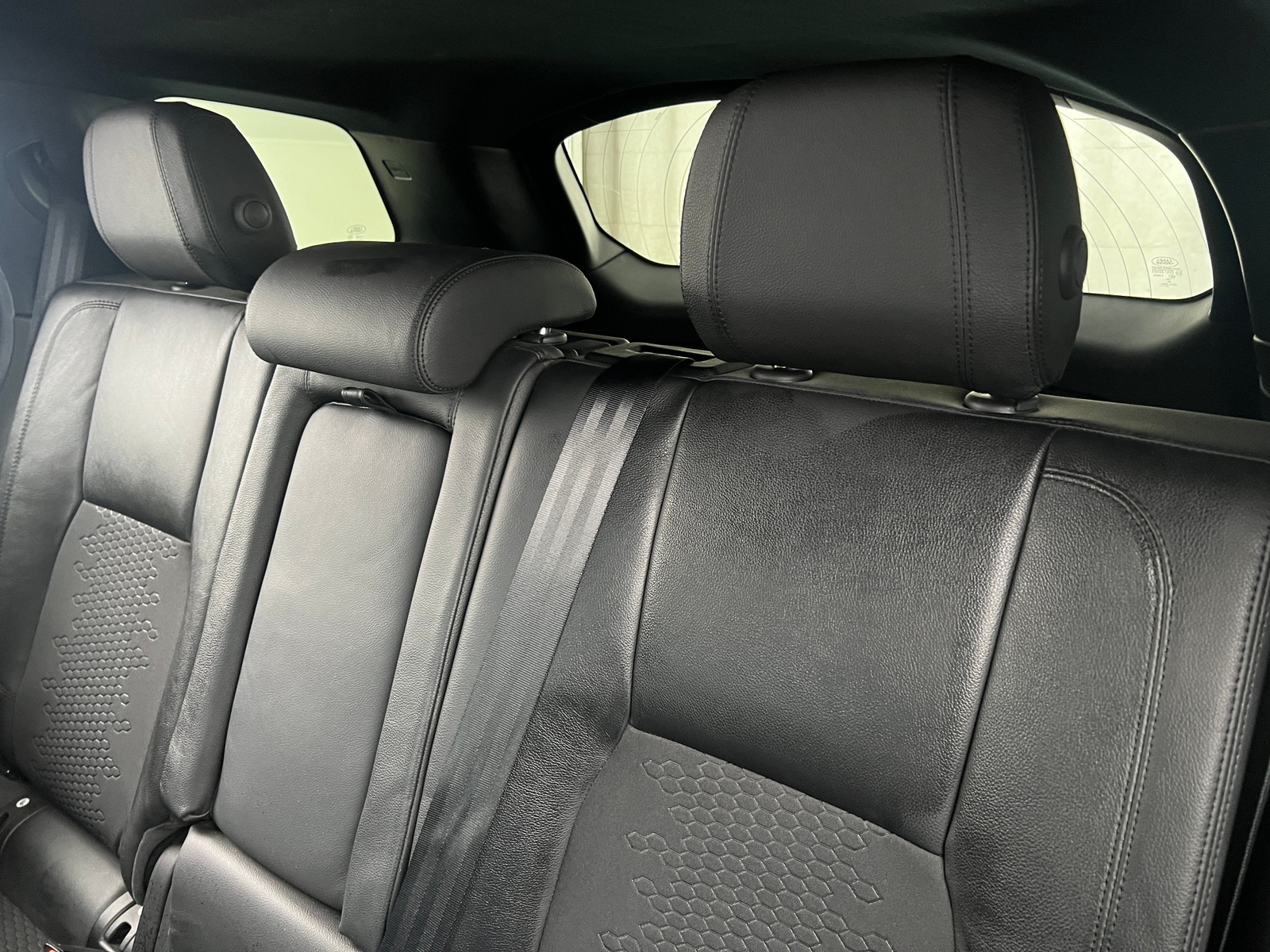 Thumbnail: 2016 Land Rover Discovery Sport - 5