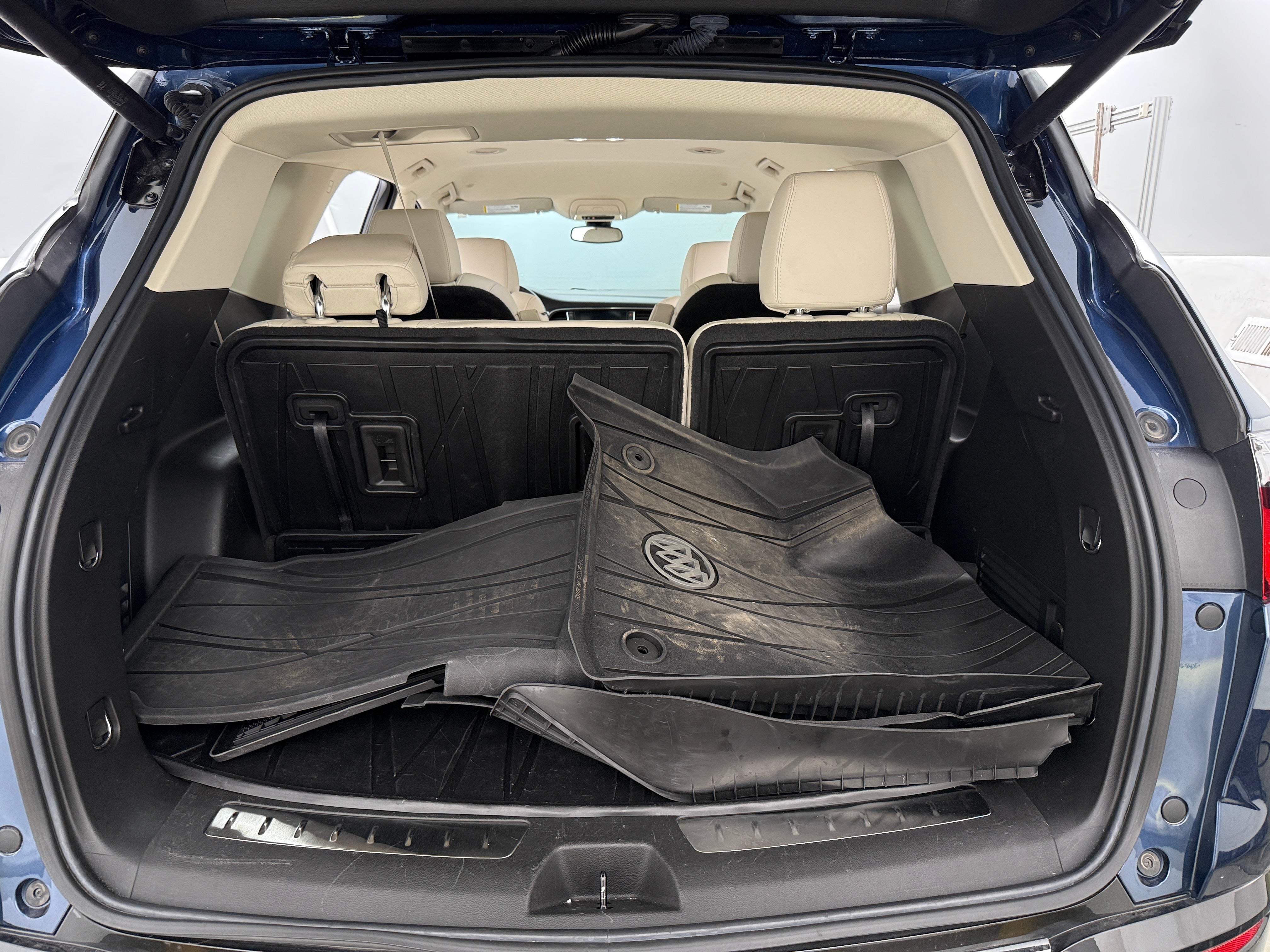 2022 Buick Enclave Essence 6