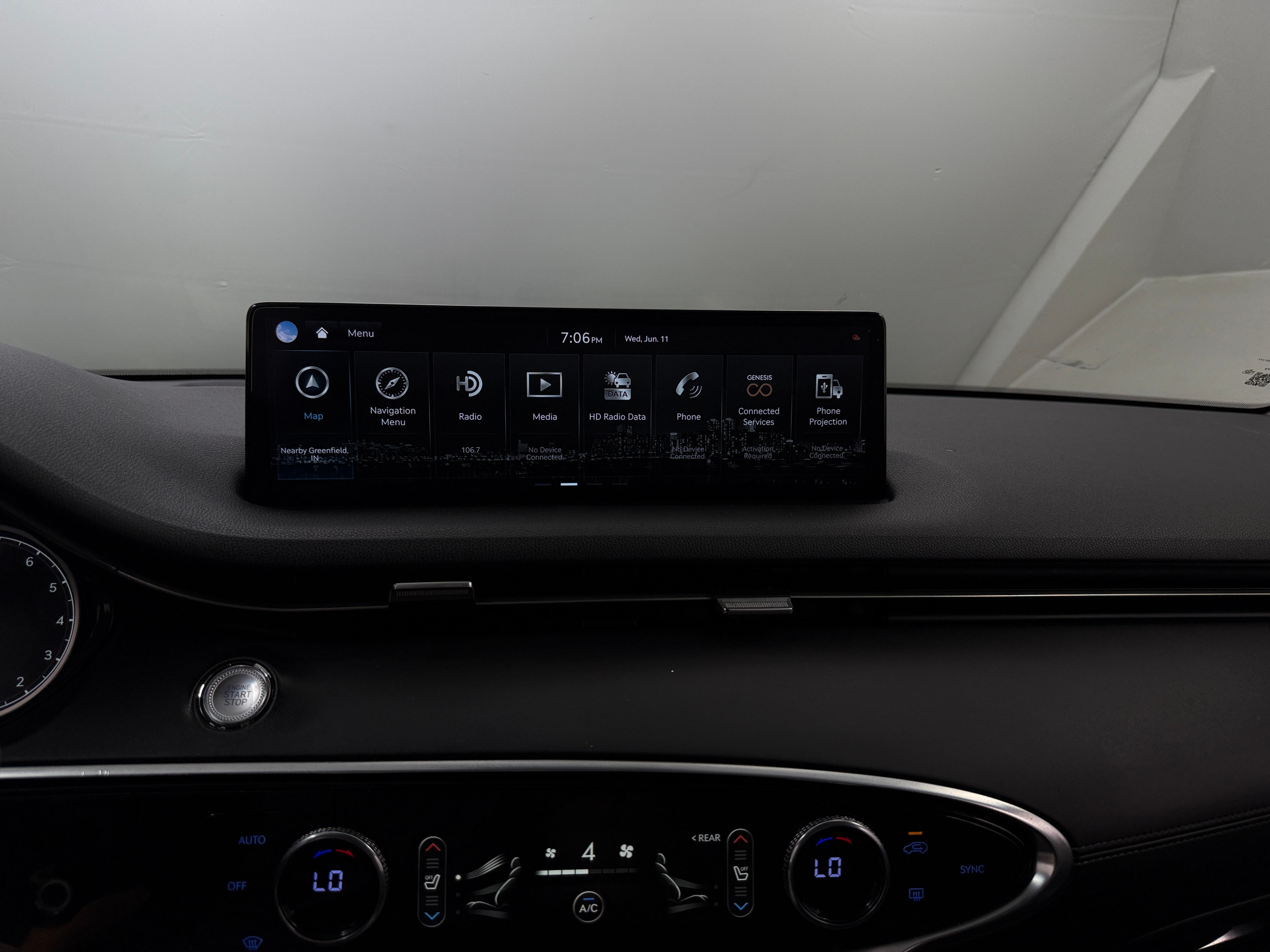 2022 Genesis GV70 Standard 3