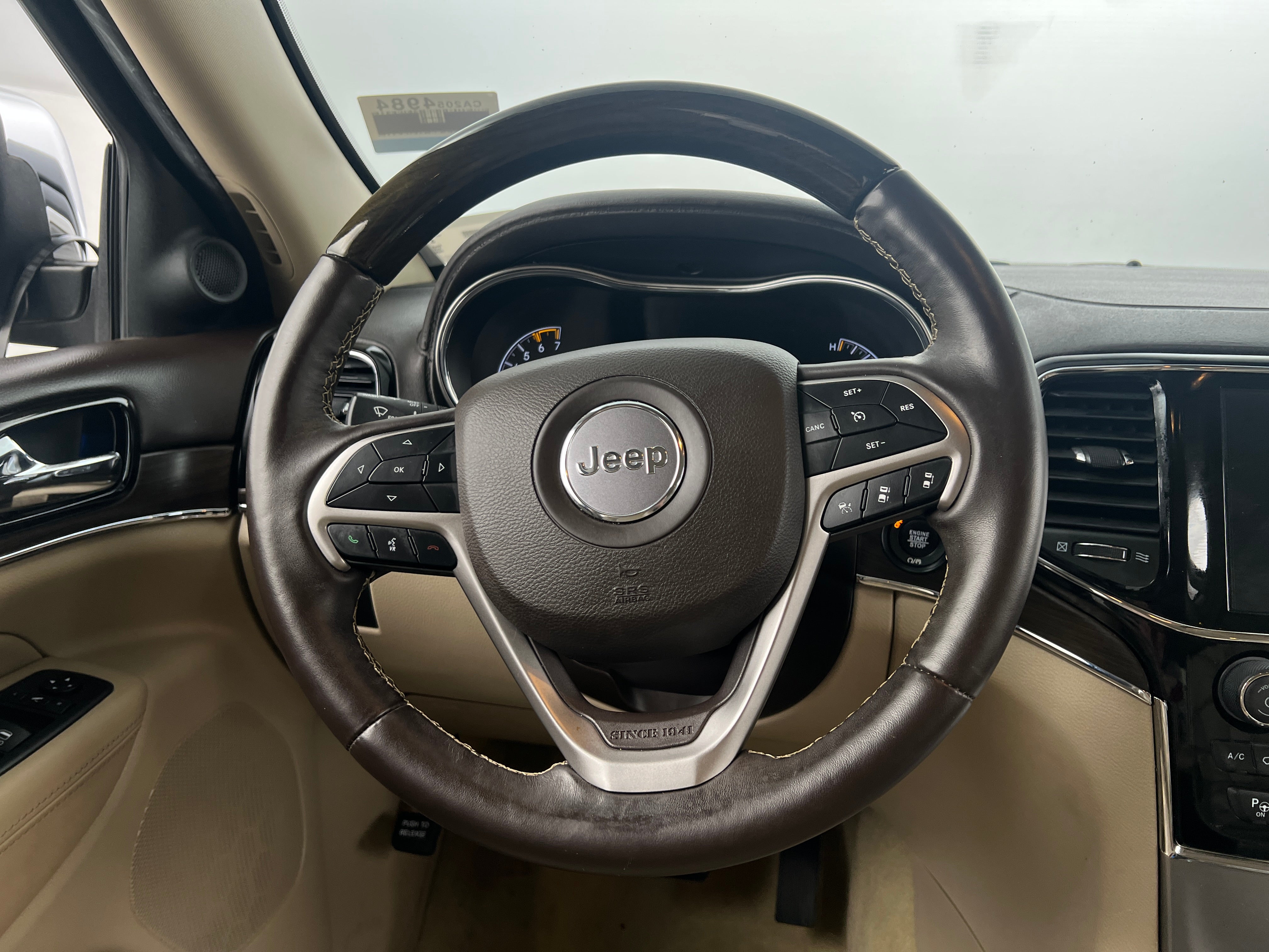 2020 Jeep Grand Cherokee Overland 4
