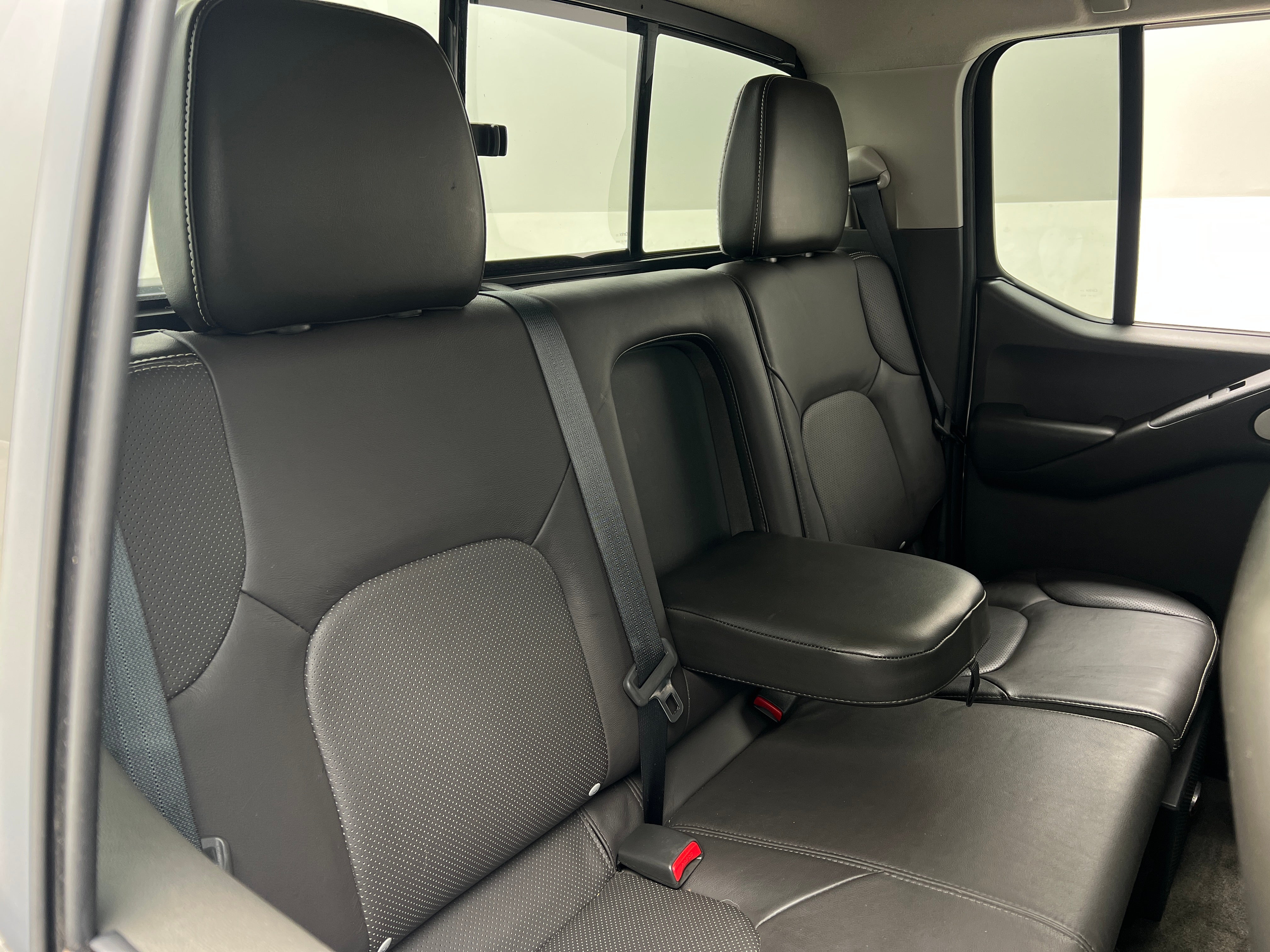2014 Nissan Frontier PRO-4X 5