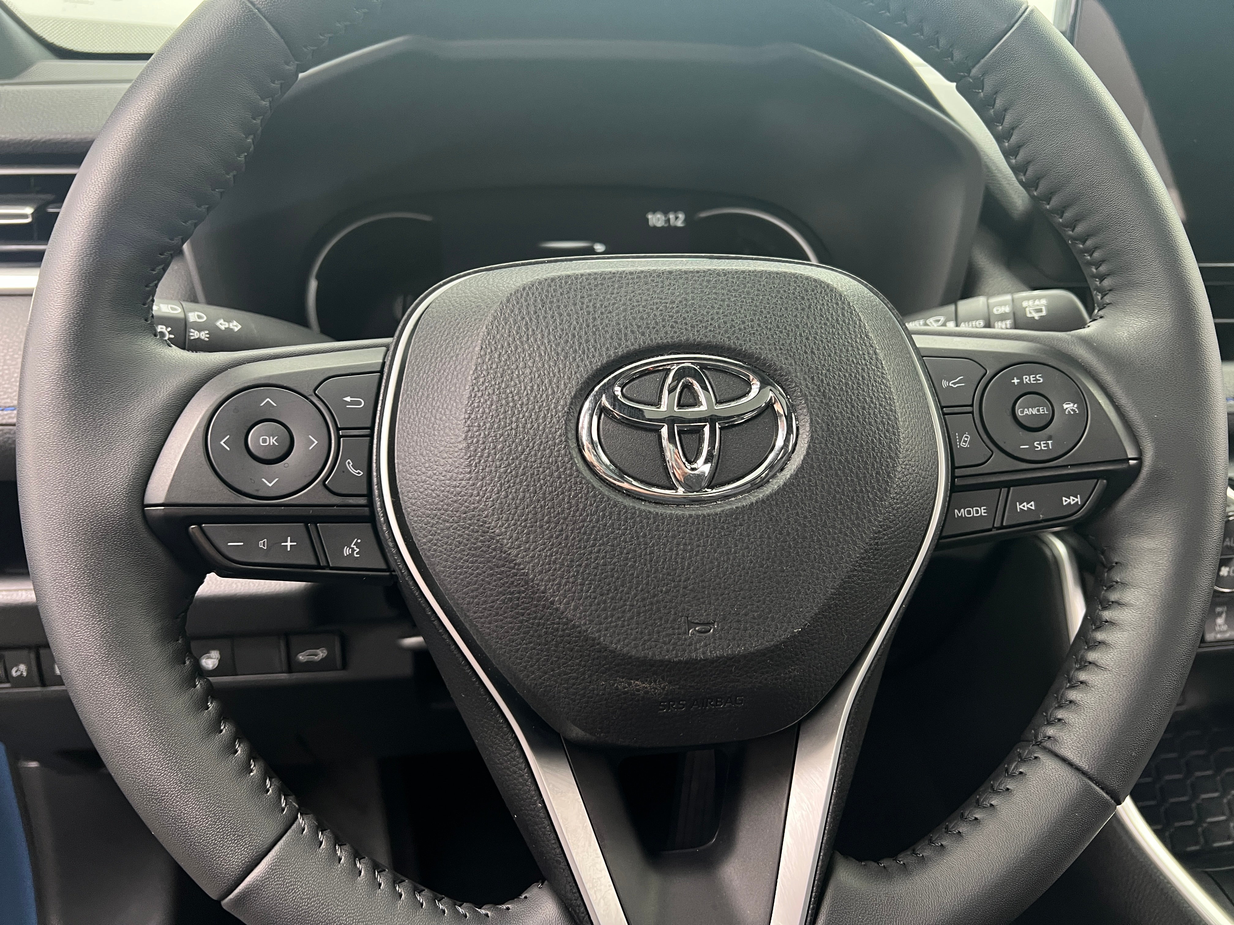 2024 Toyota RAV4 XSE 5