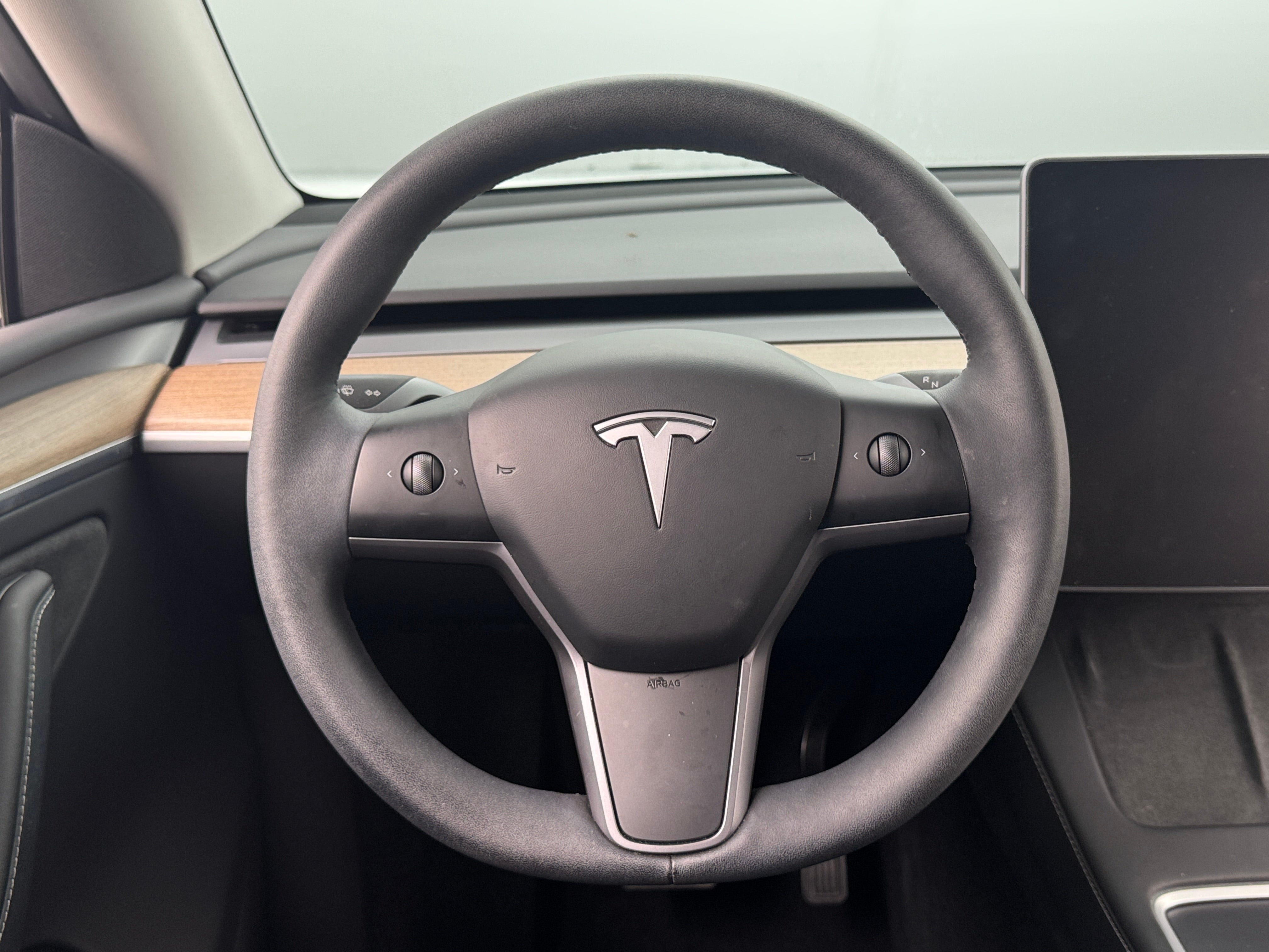 2023 Tesla Model Y Long Range 4