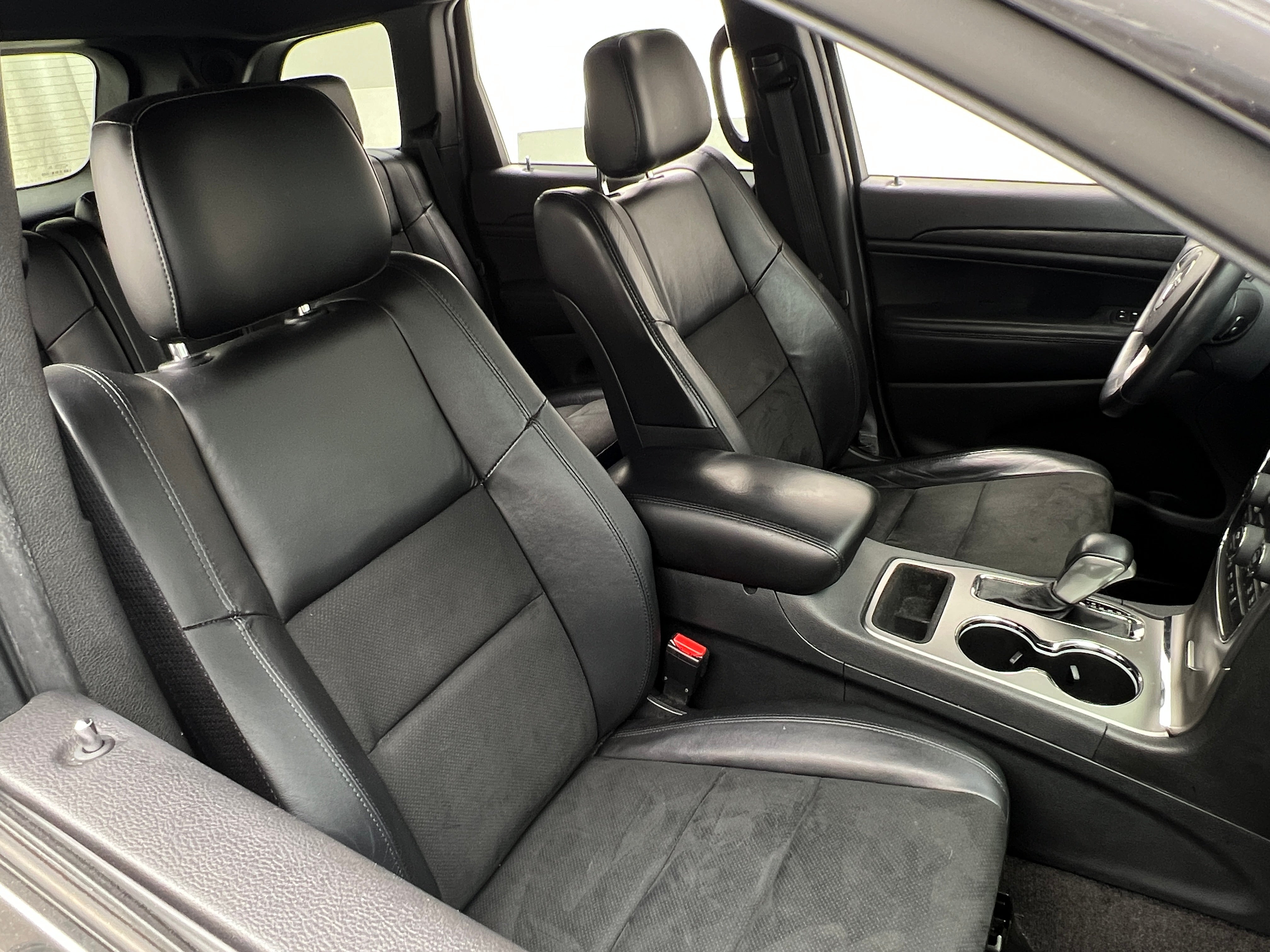 2018 Jeep Grand Cherokee Altitude 2