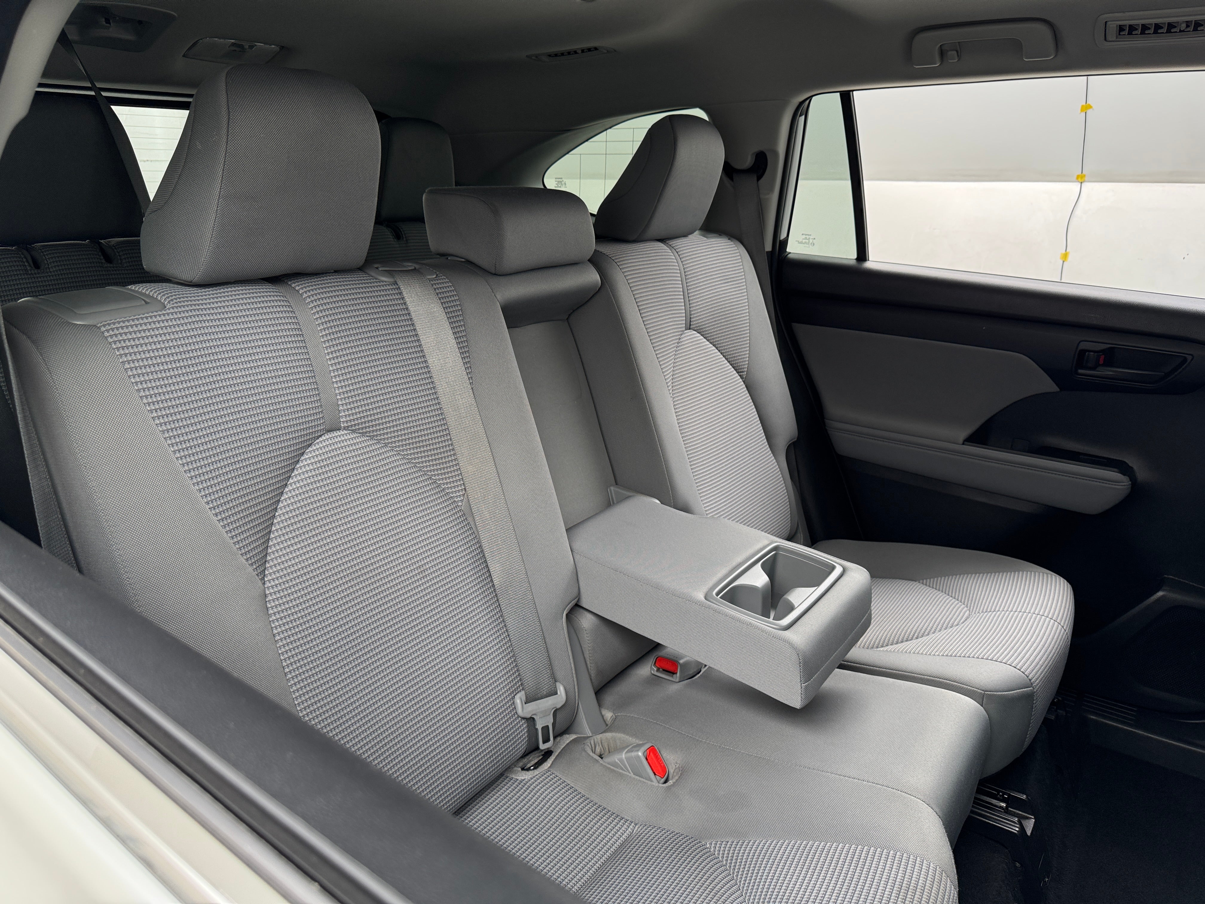 2021 Toyota Highlander LE 6