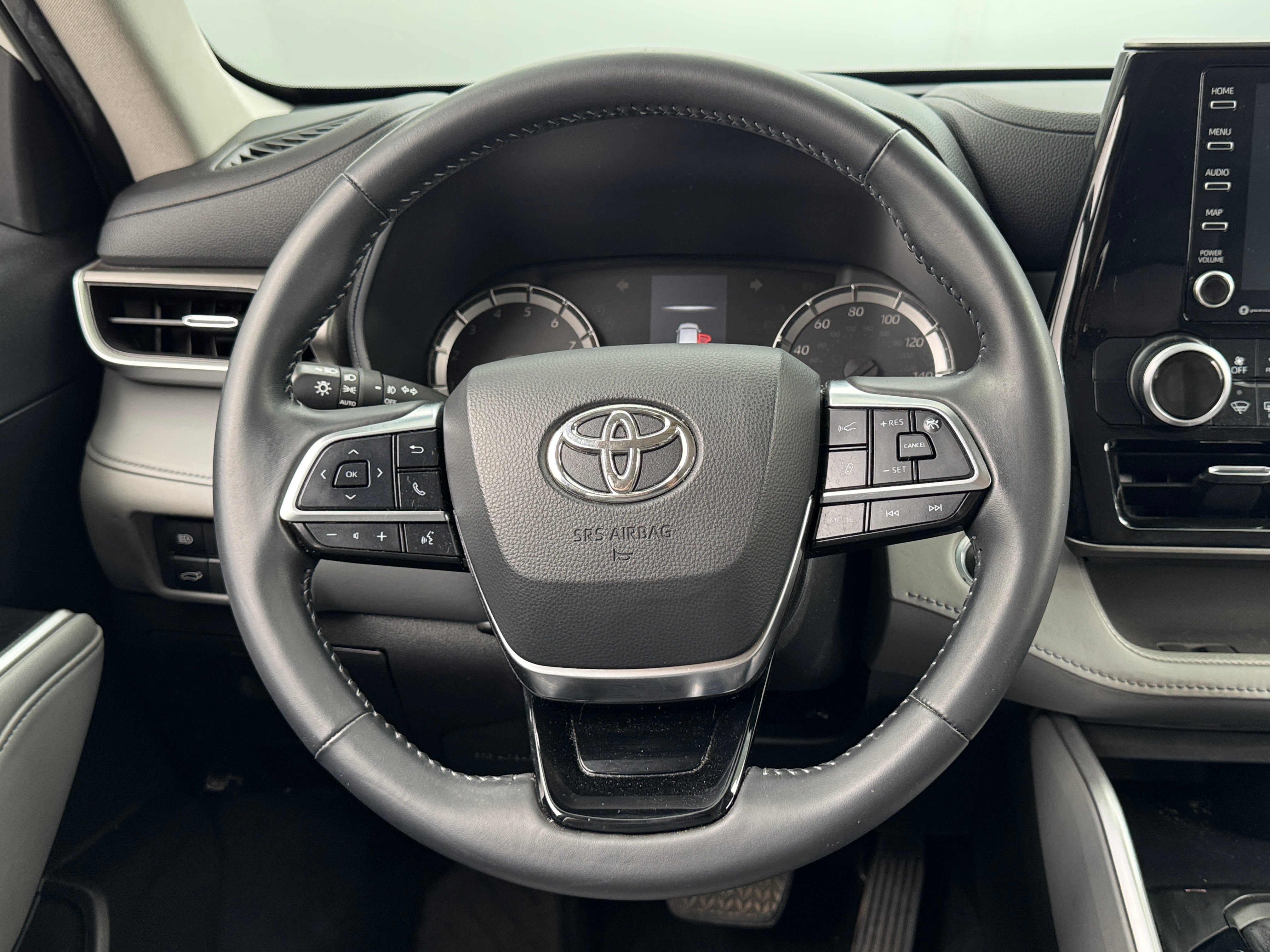 2021 Toyota Highlander LE 5