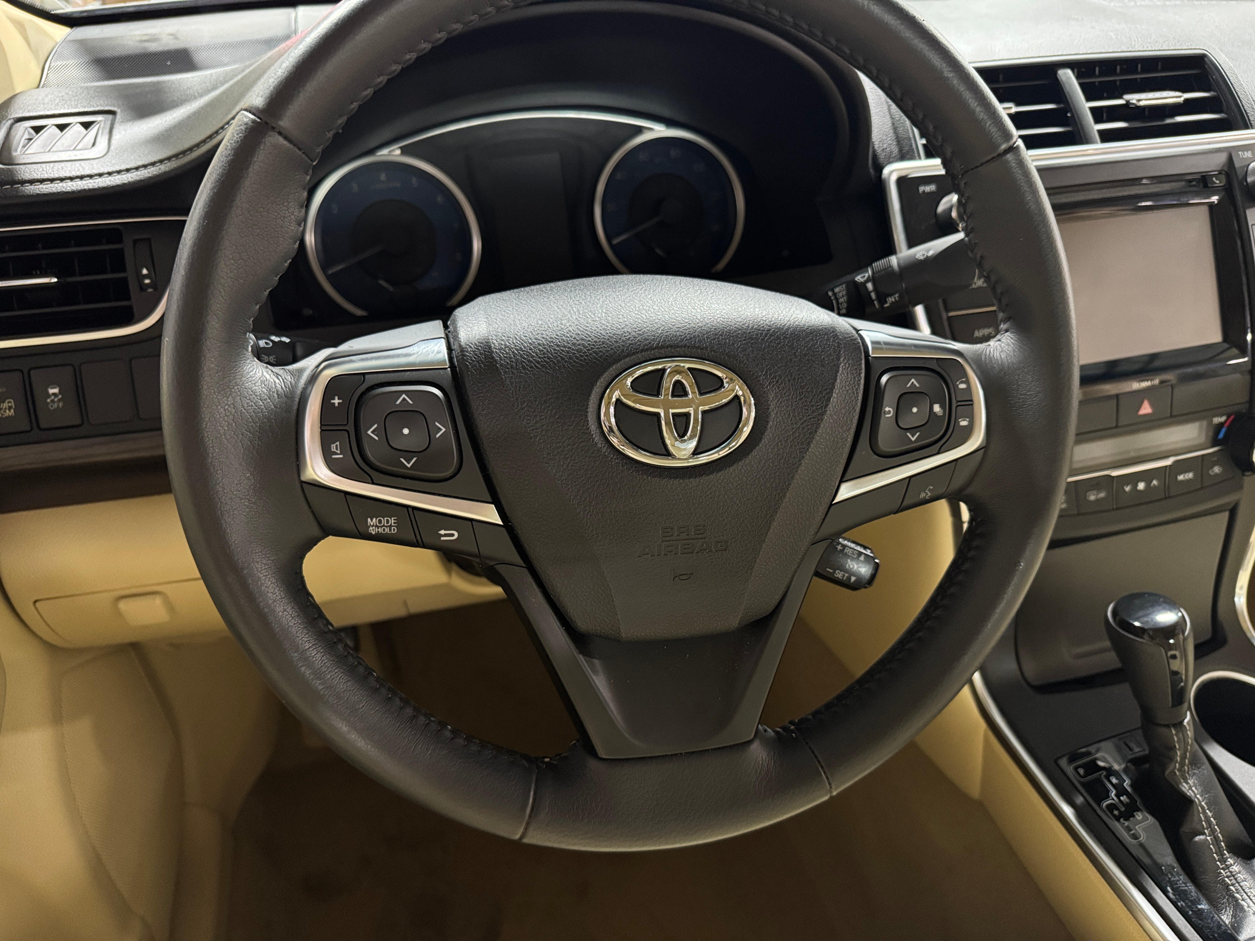2016 Toyota Camry XLE 5