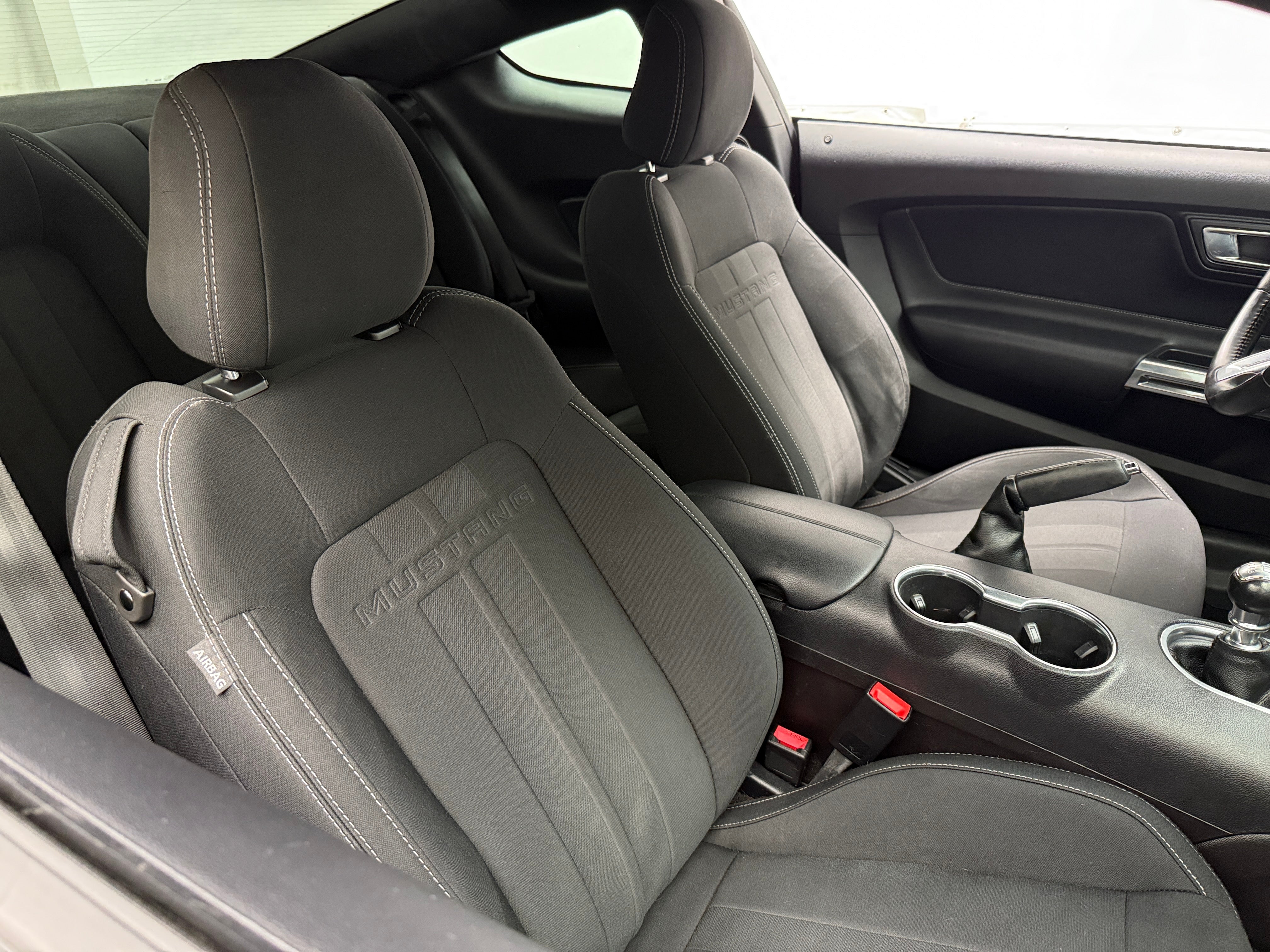 2019 Ford Mustang  2