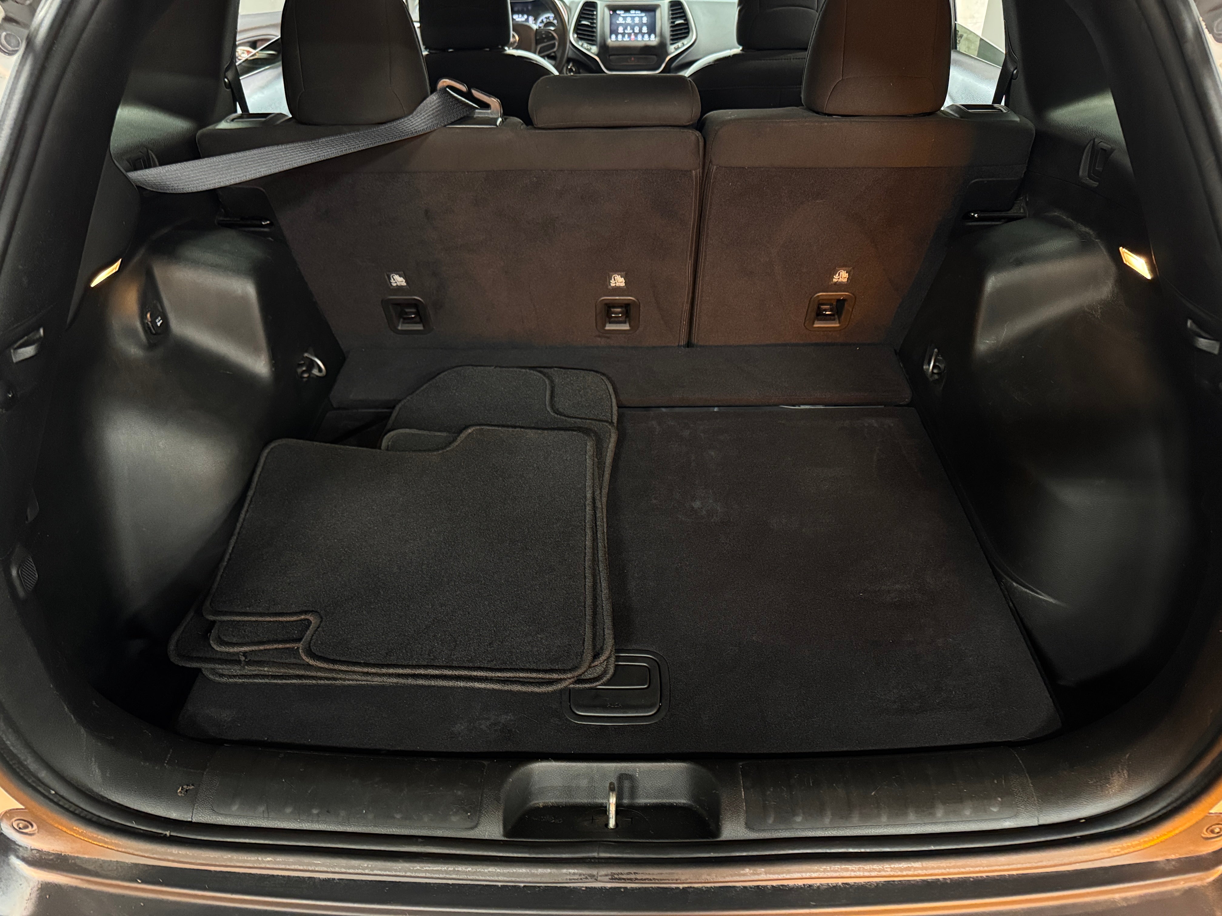 2019 Jeep Cherokee Latitude 7
