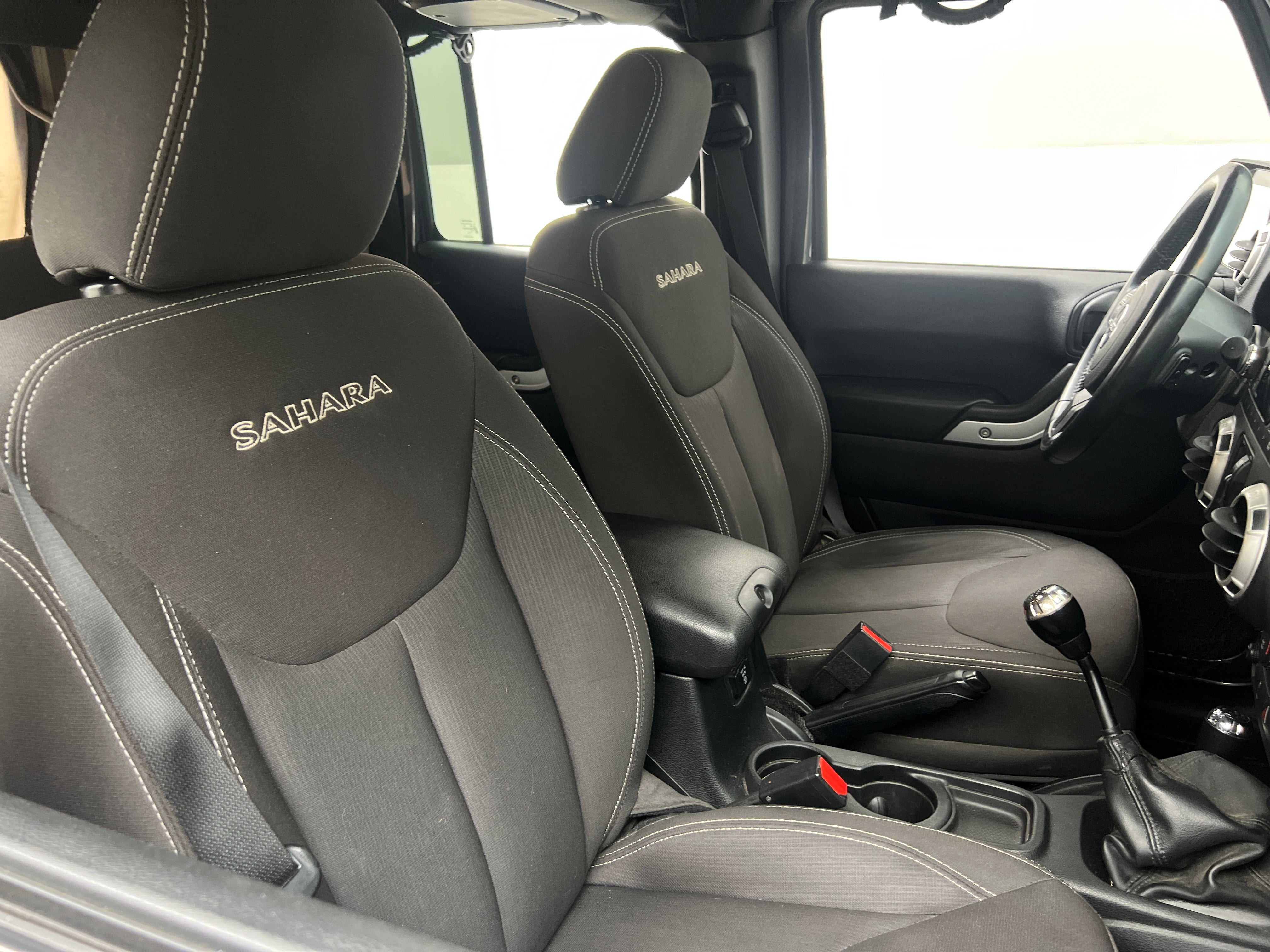 2017 Jeep Wrangler Unlimited Sahara 2