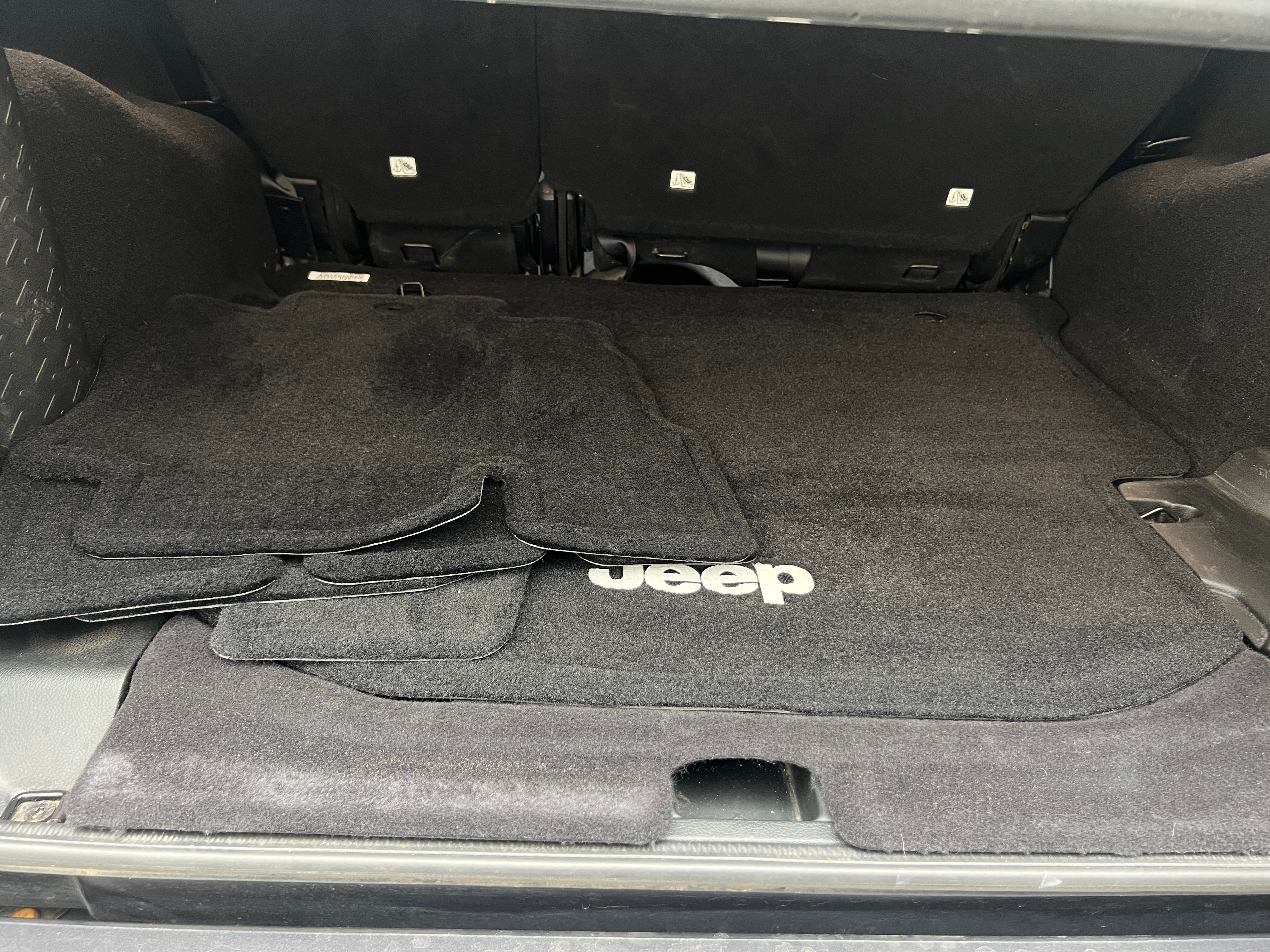 2017 Jeep Wrangler Unlimited Sahara 7