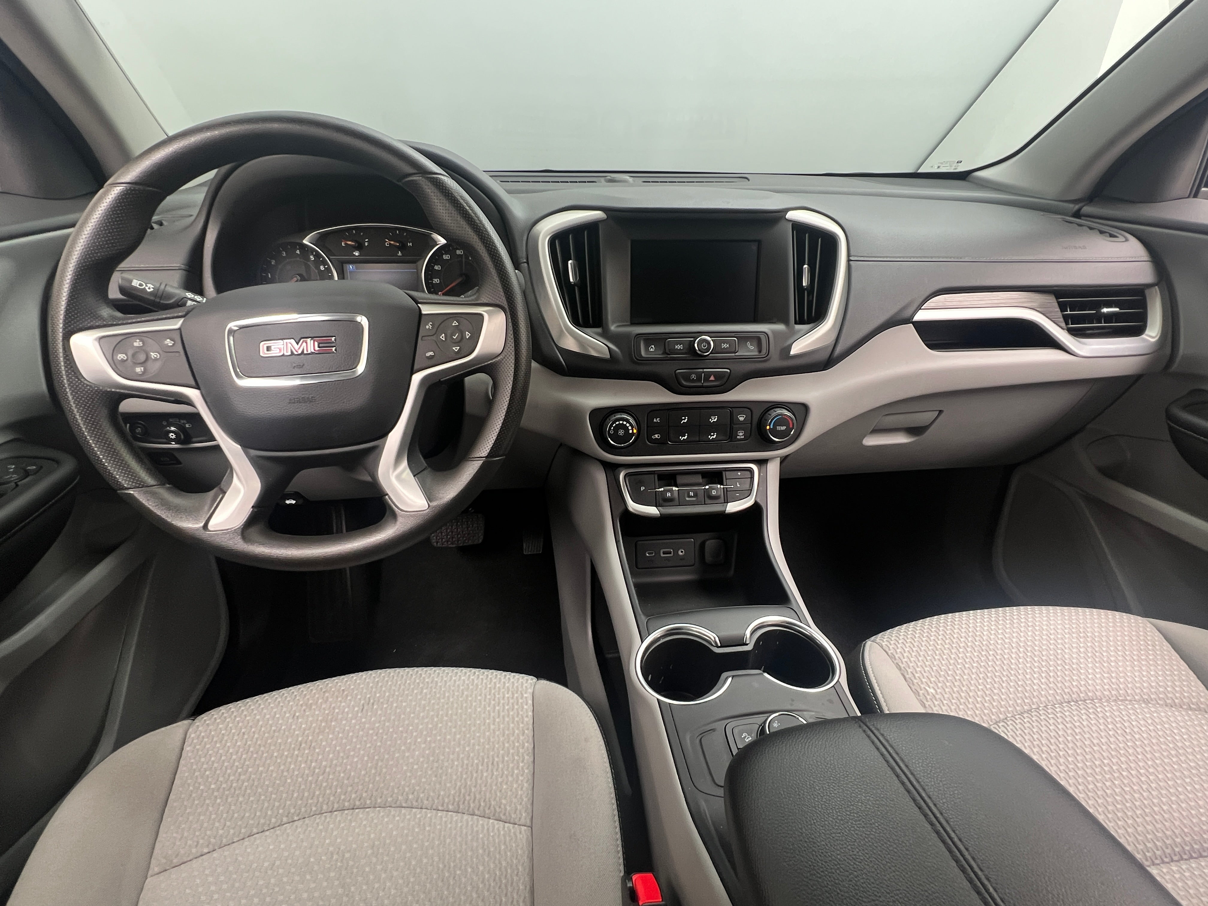 2024 GMC Terrain SLE 3