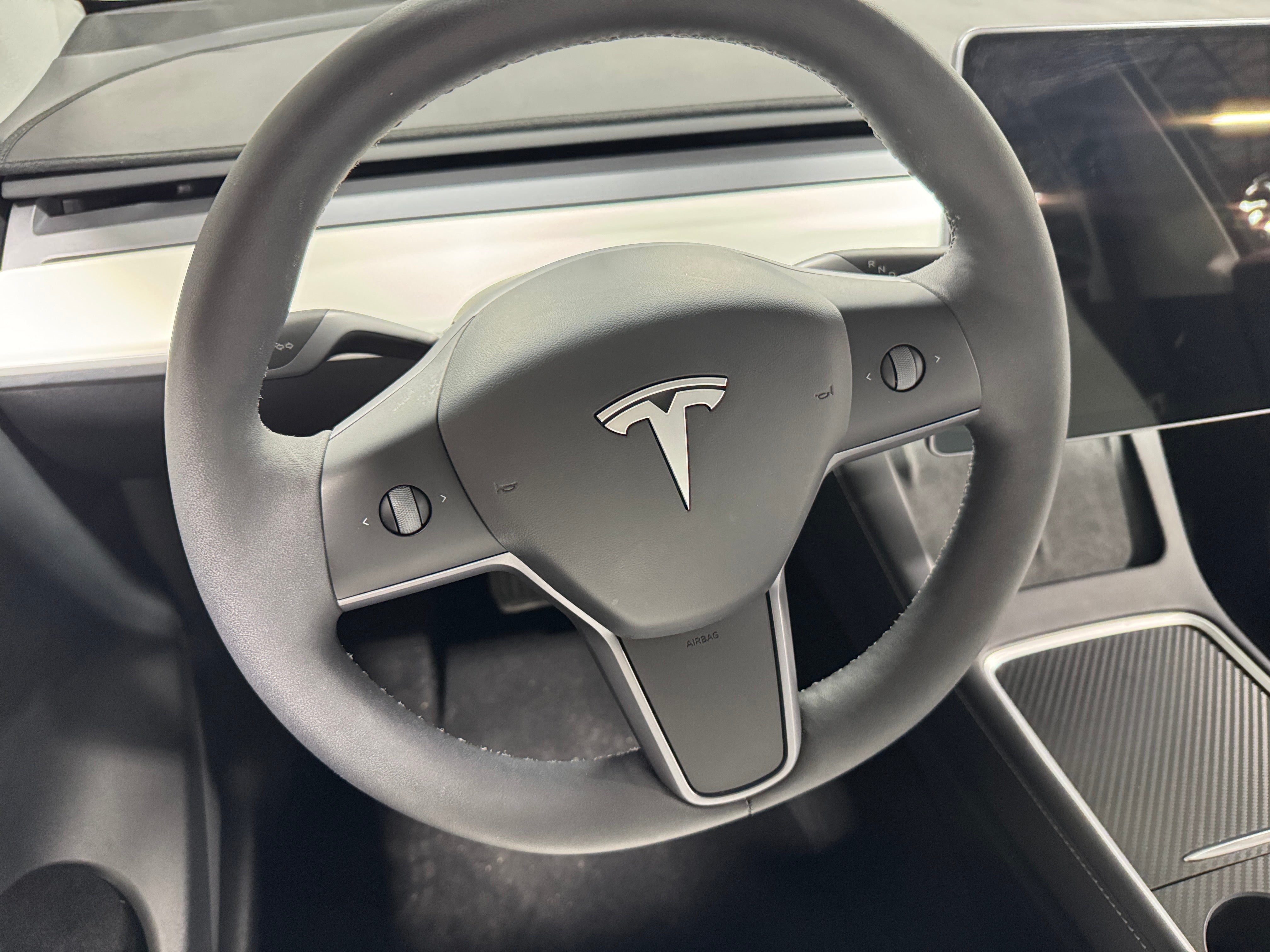 2024 Tesla Model Y Long Range 4