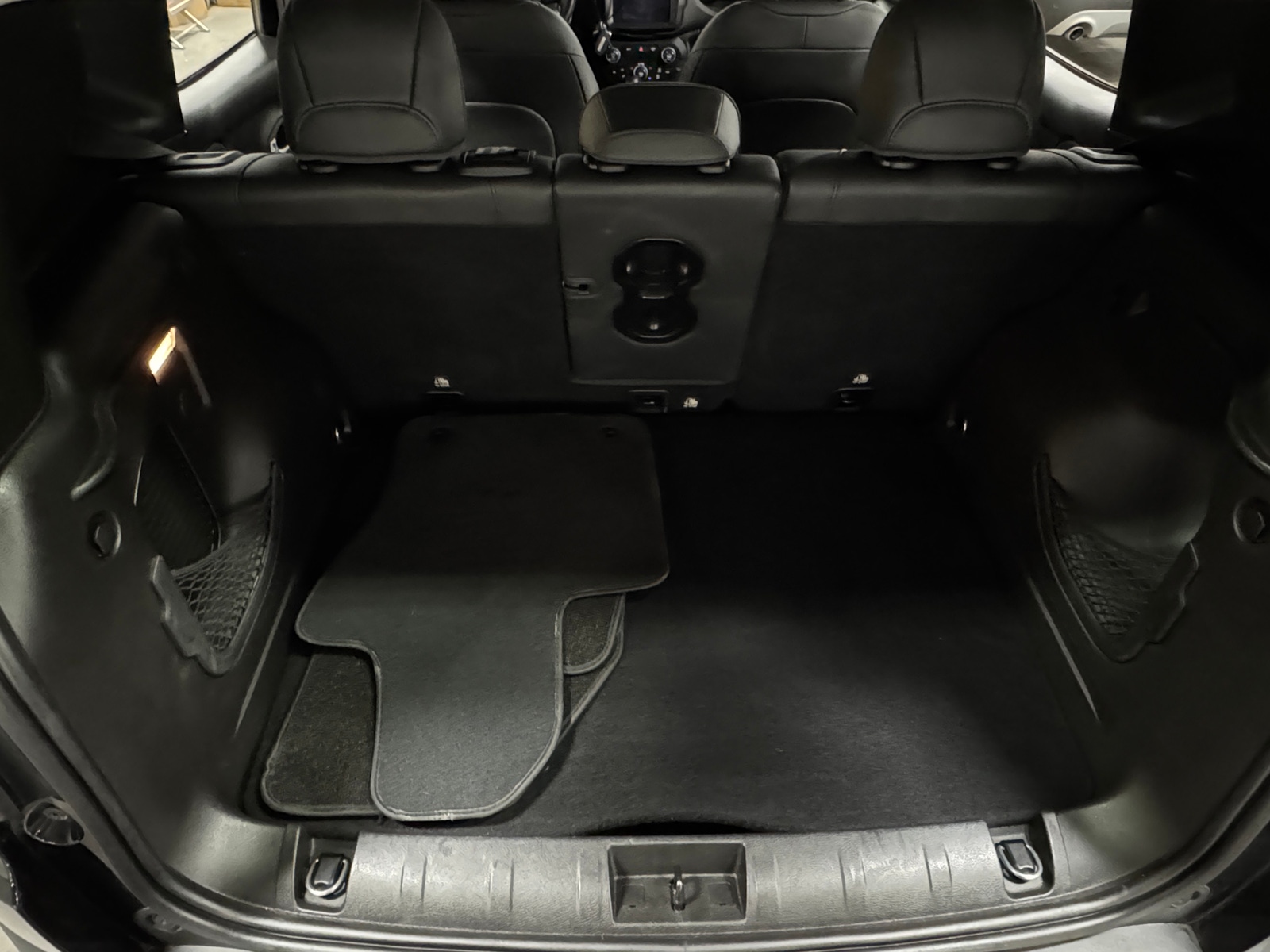 Thumbnail: 2019 Jeep Renegade - 6