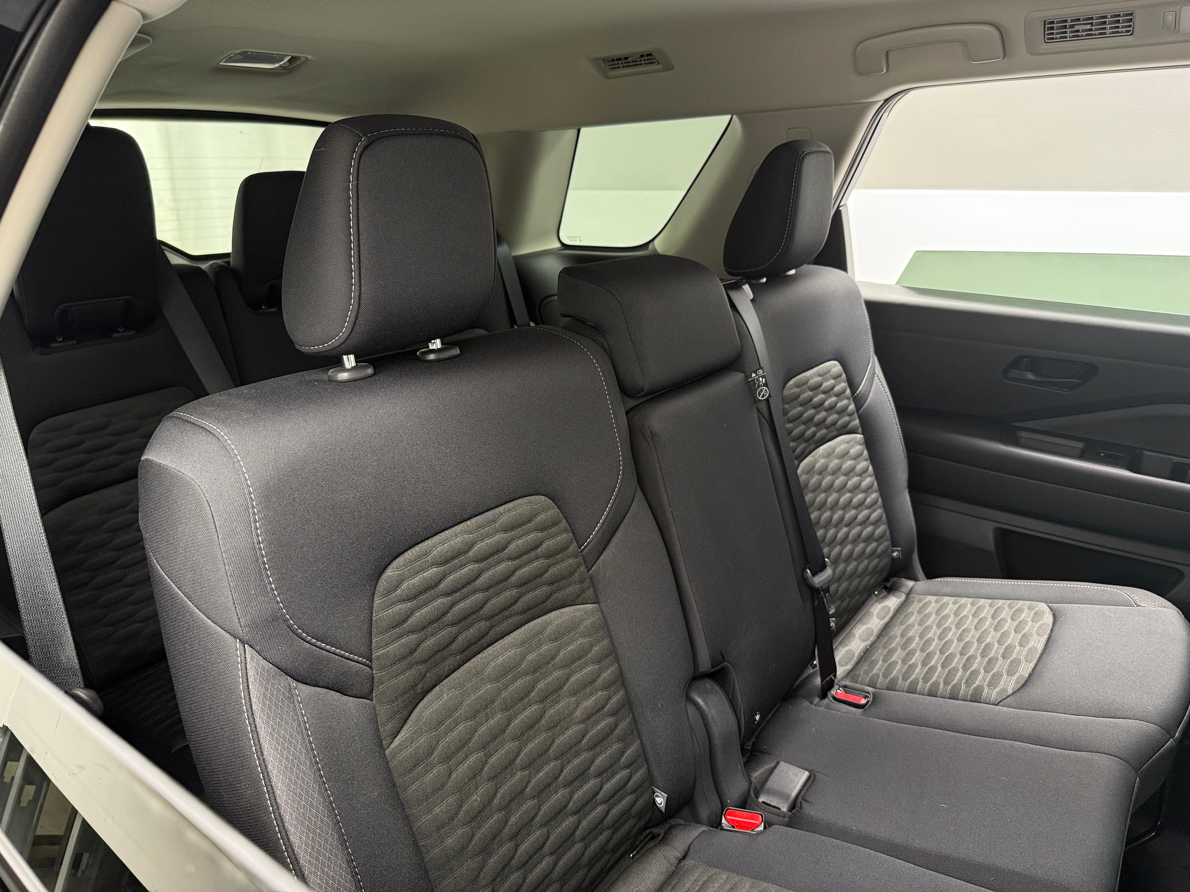 2024 Nissan Pathfinder S 6