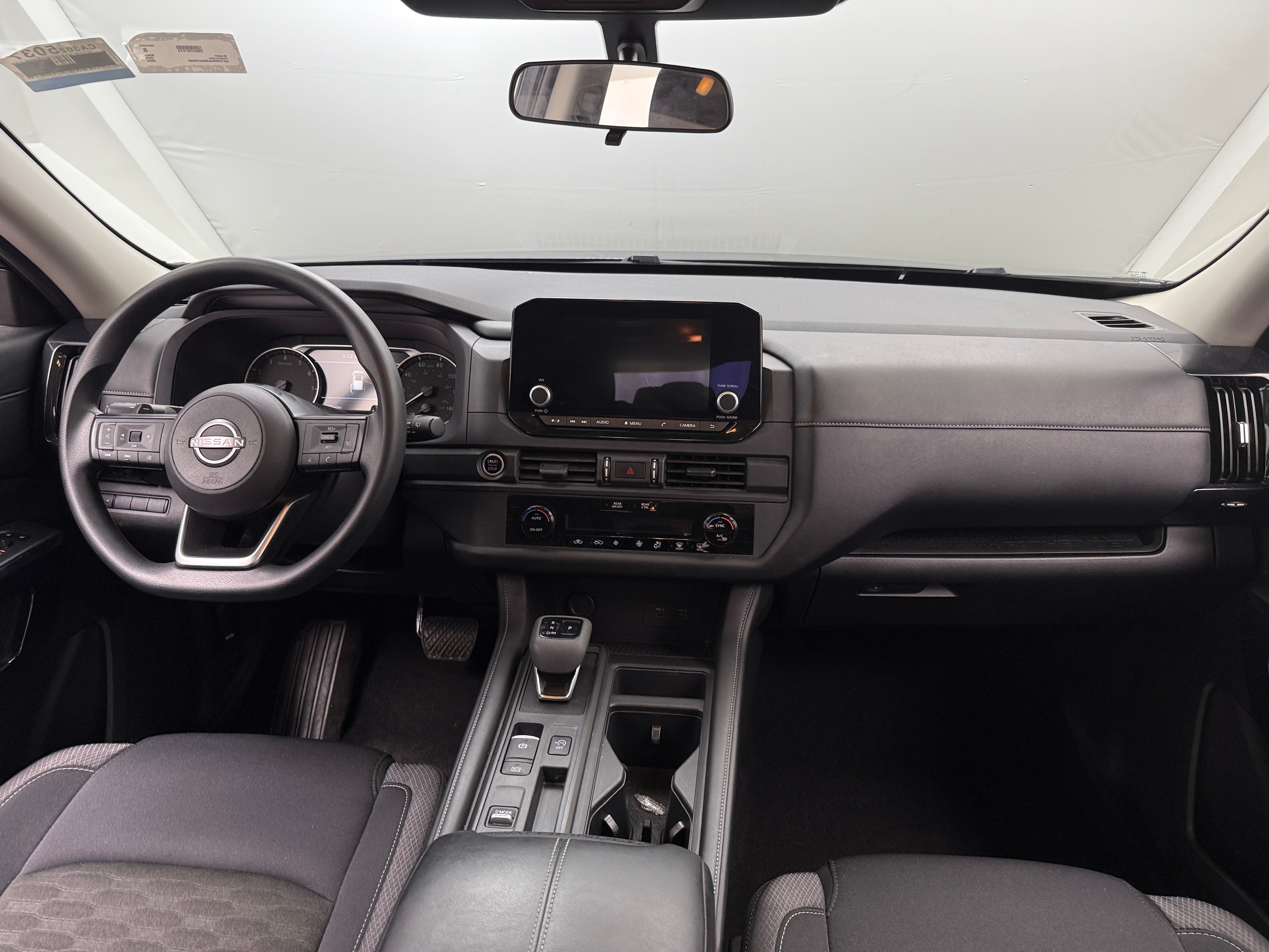 2024 Nissan Pathfinder S 3
