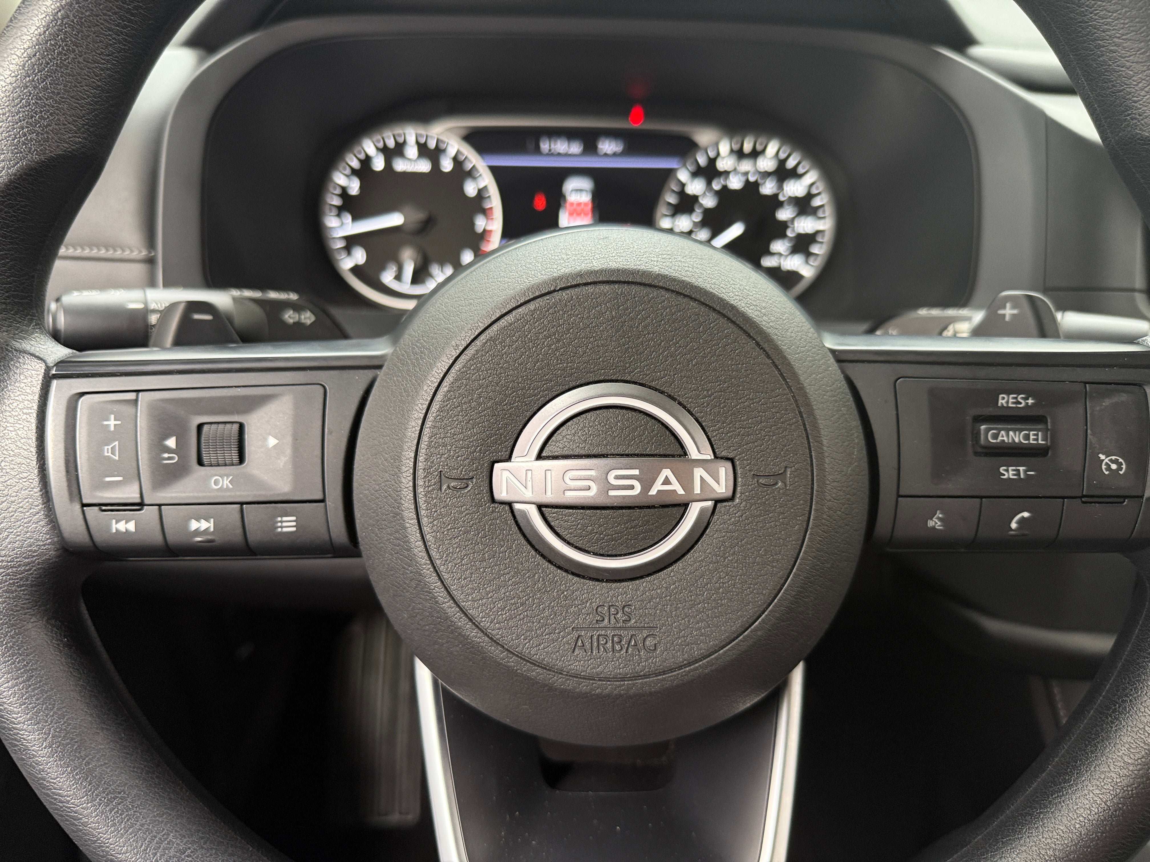 2024 Nissan Pathfinder S 5
