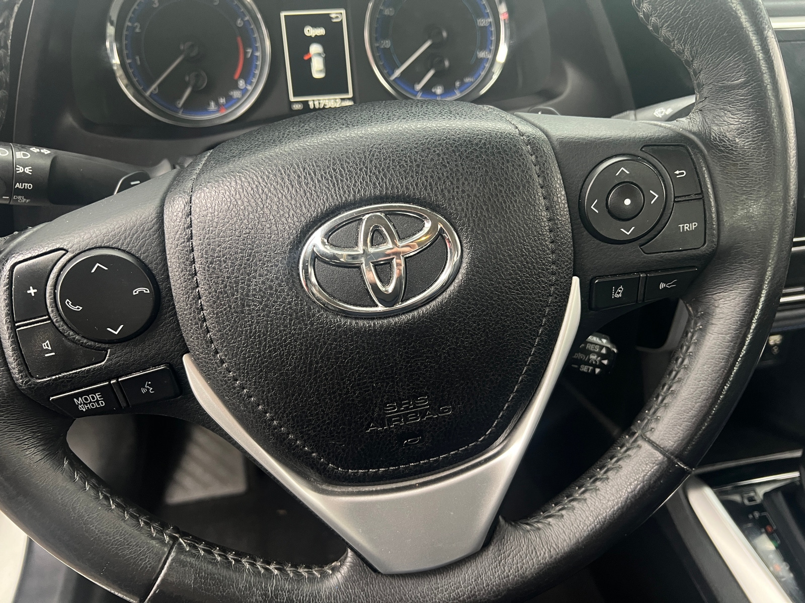 Thumbnail: 2017 Toyota Corolla - 5
