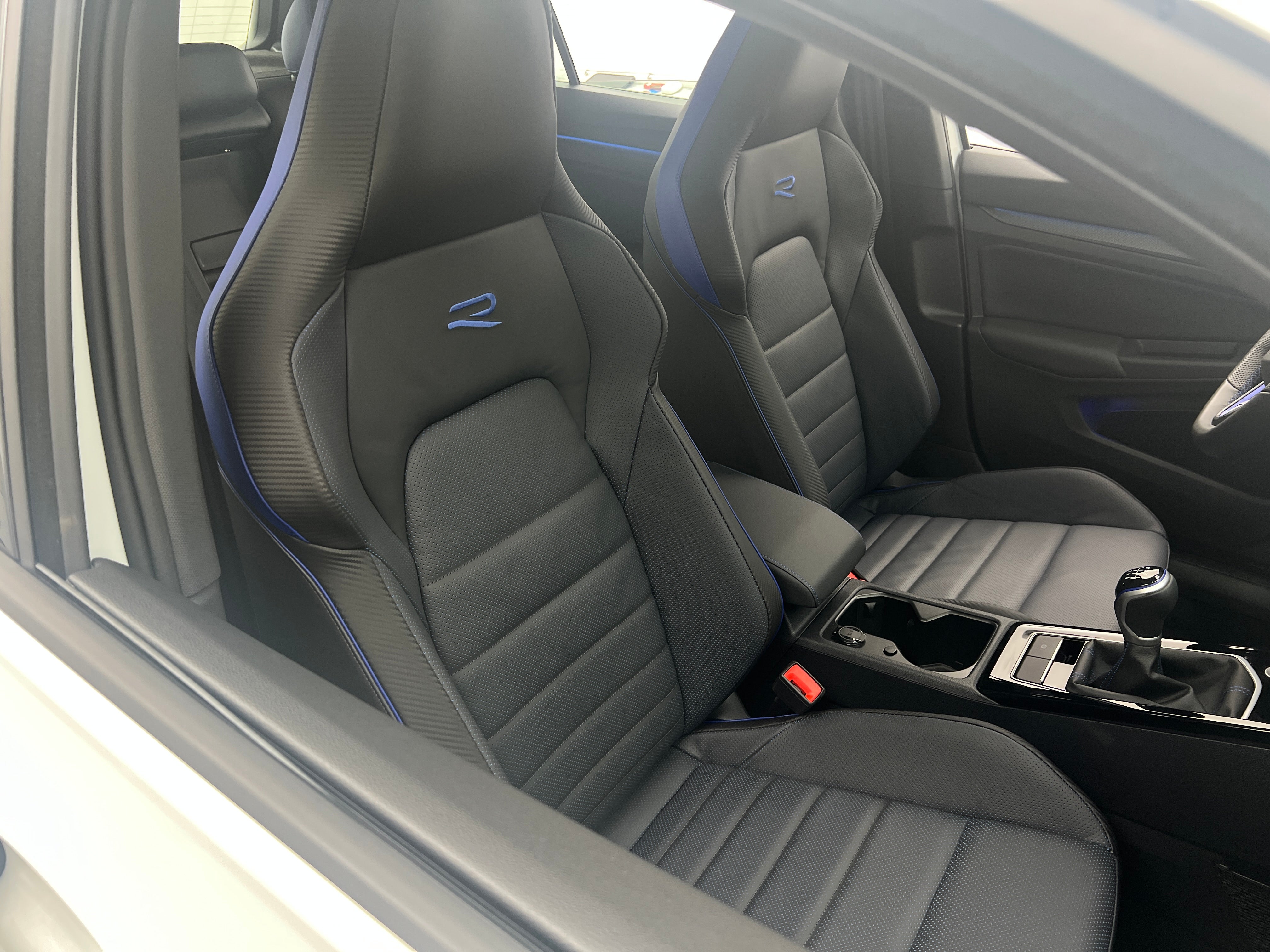 2024 Volkswagen Golf R 2