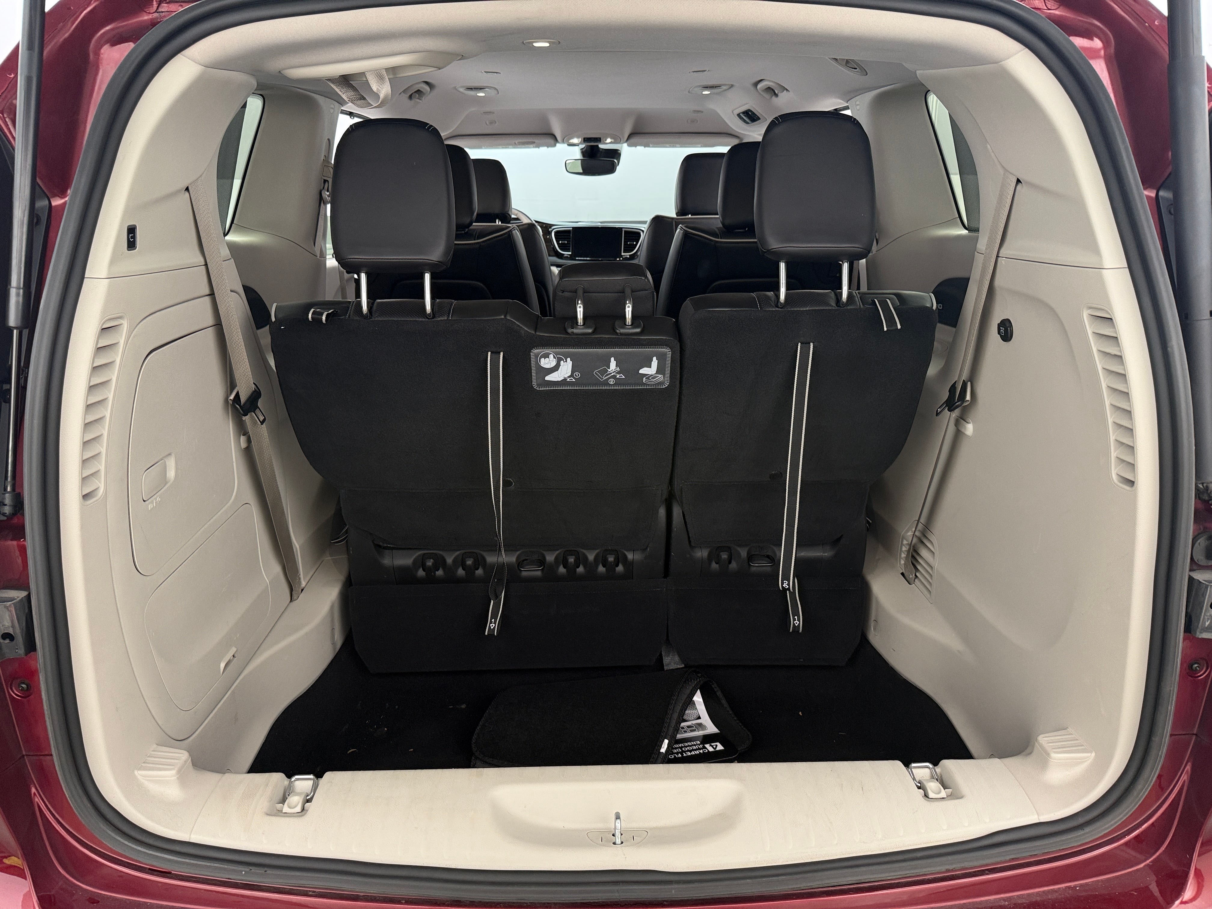 2021 Chrysler Pacifica Hybrid Limited 6