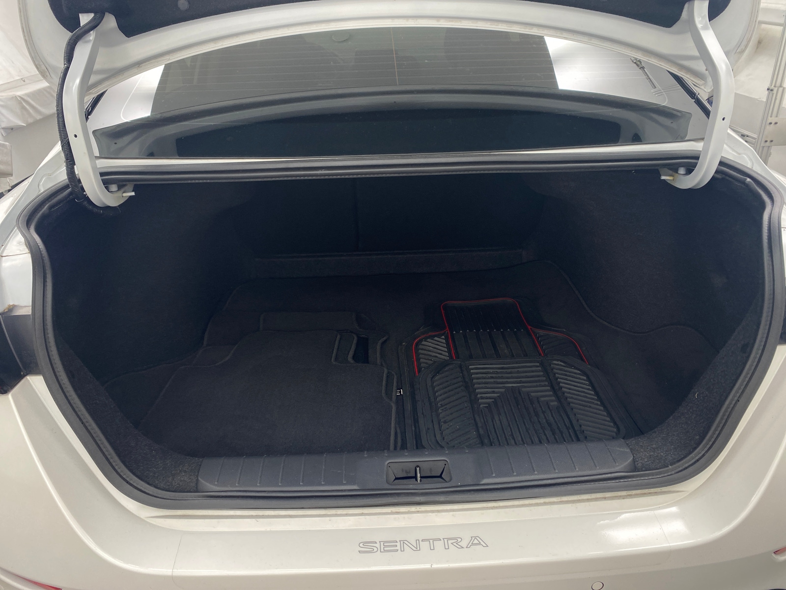 Thumbnail: 2022 Nissan Sentra - 7