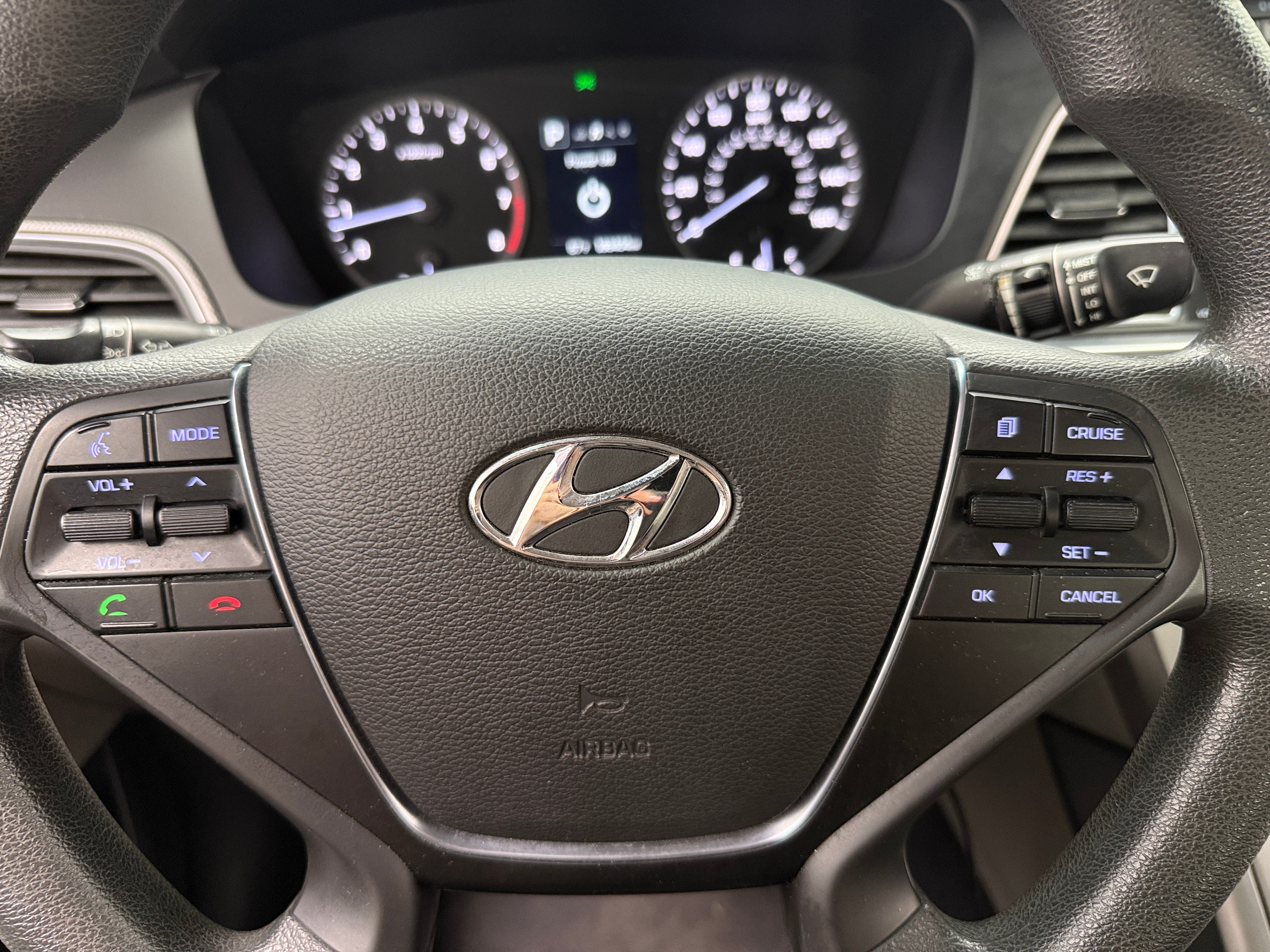 2017 Hyundai Sonata Base 5