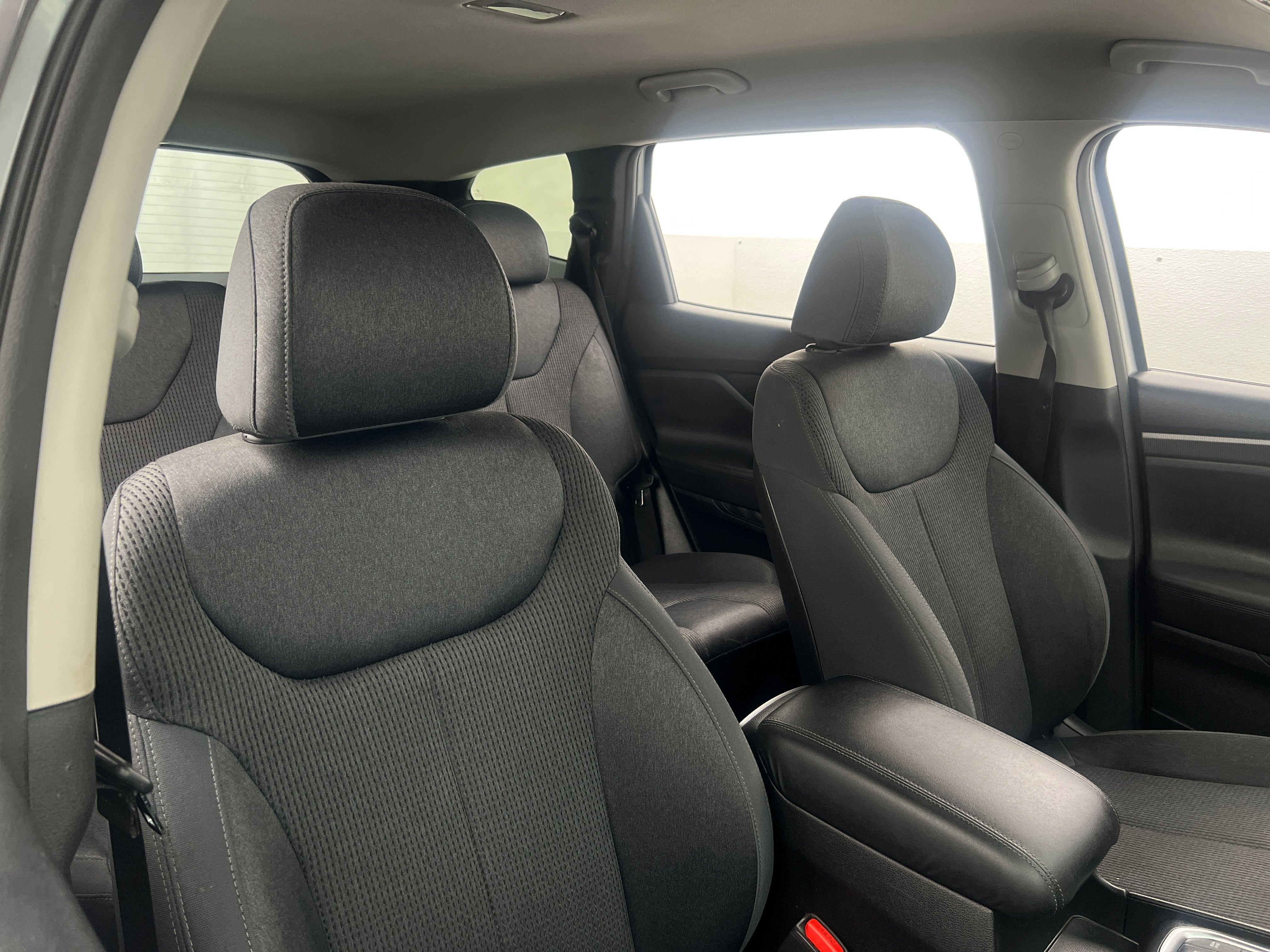 2020 Hyundai Santa Fe SEL 2