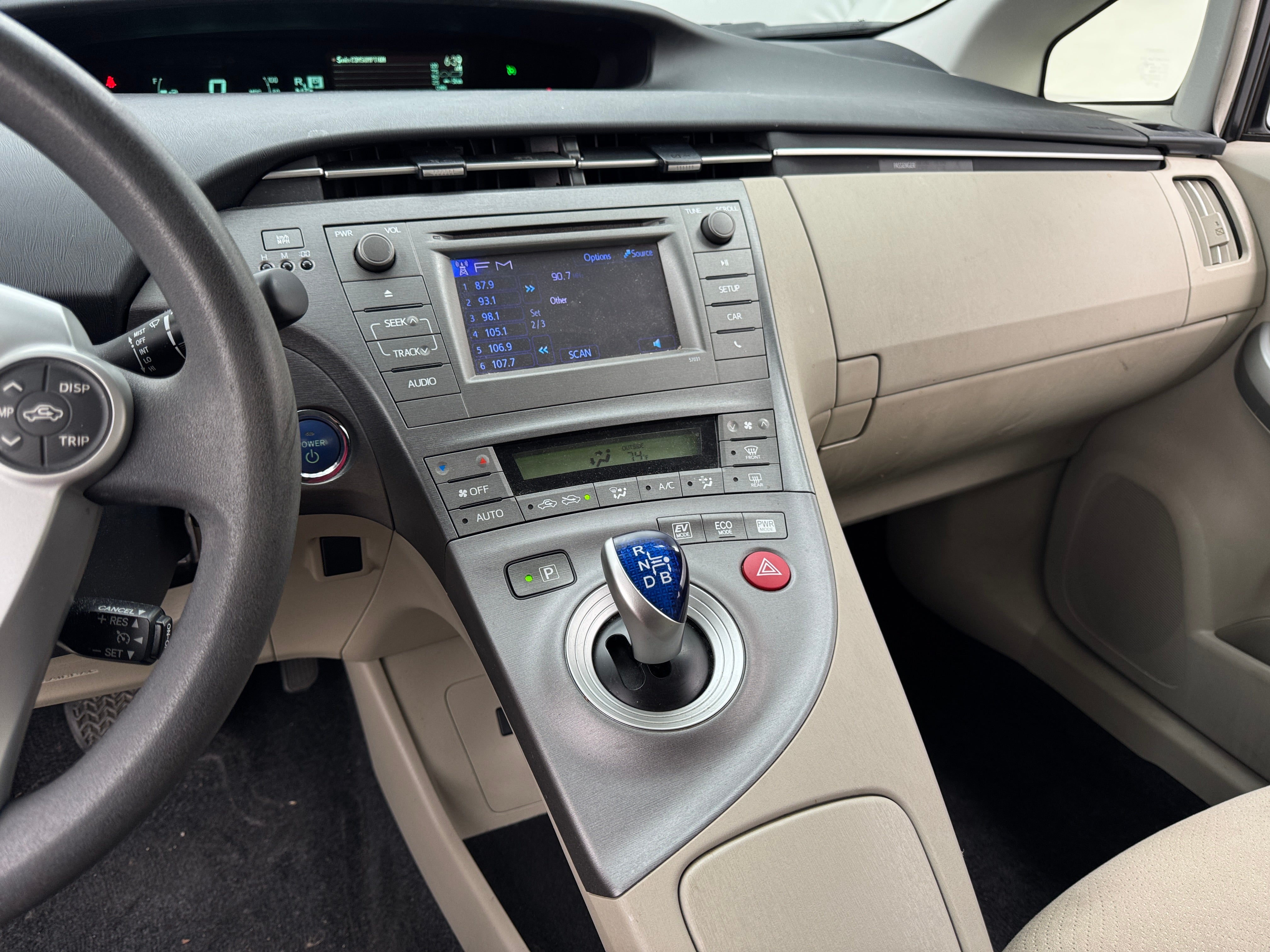 2013 Toyota Prius Two 4