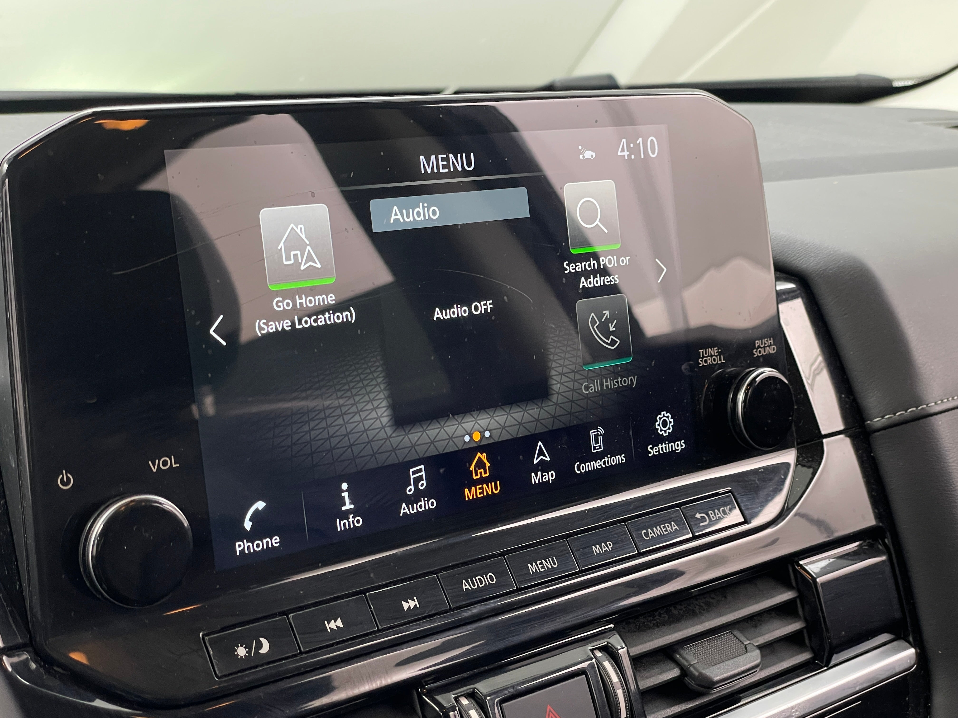 2023 Nissan Pathfinder SL 3