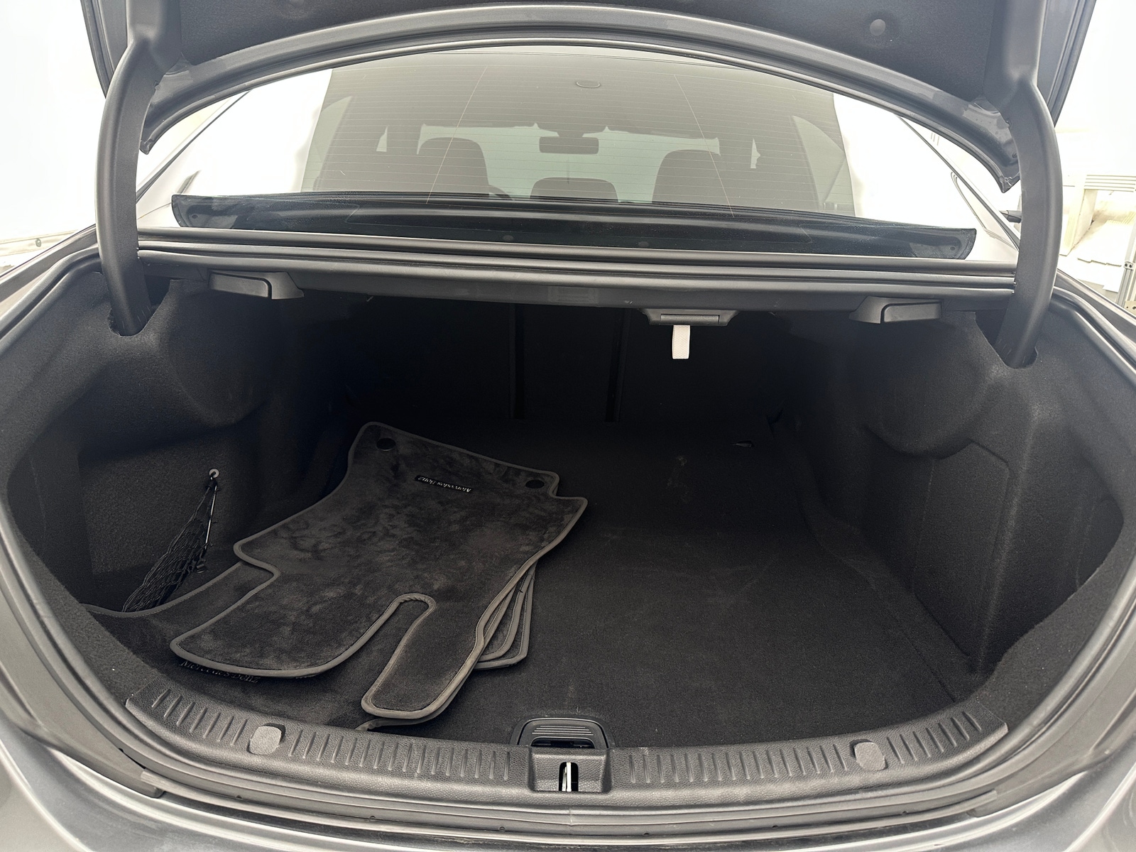 Thumbnail: 2020 Mercedes-Benz E-Class - 6
