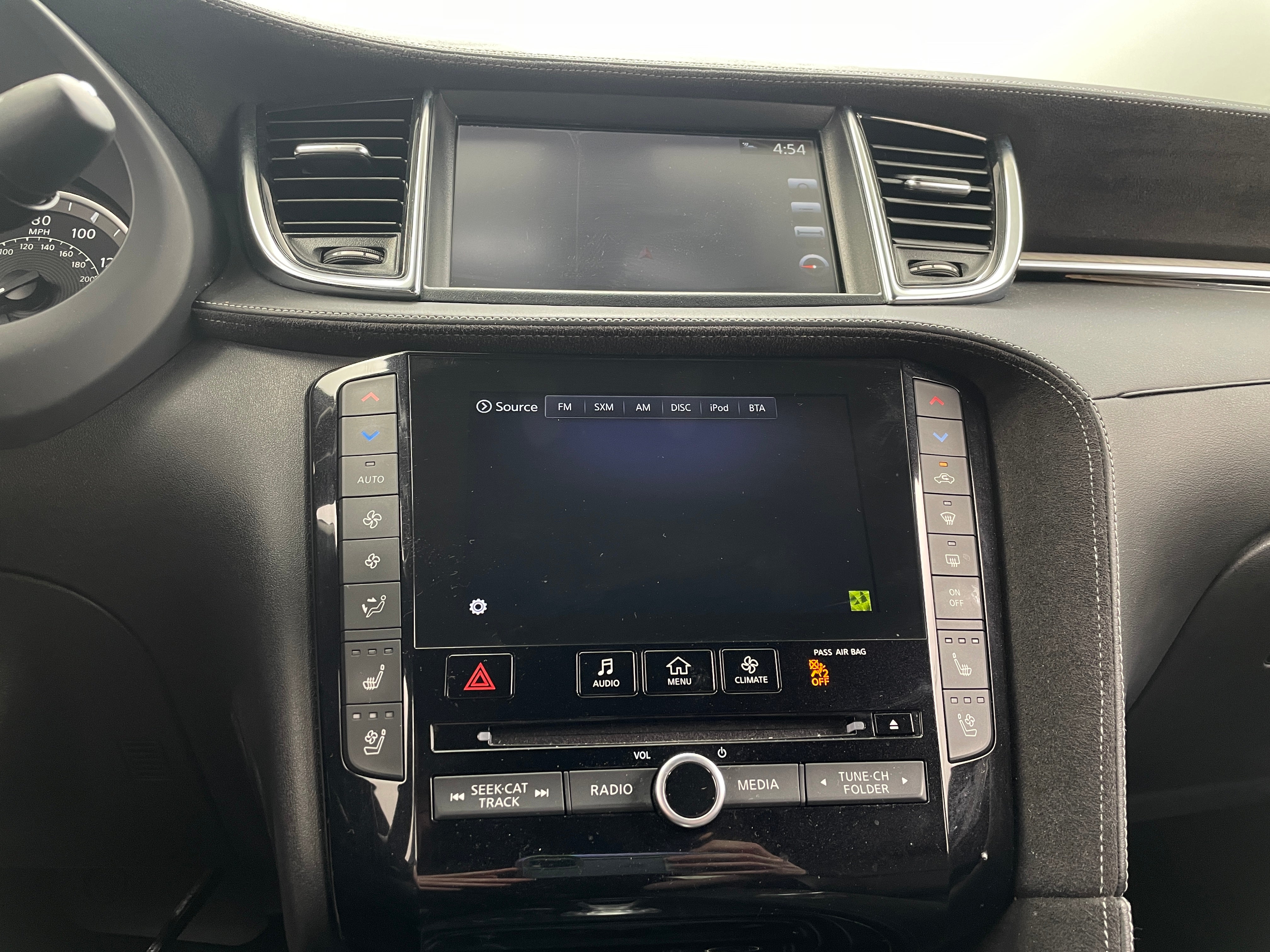 2019 INFINITI QX50 Essential 3