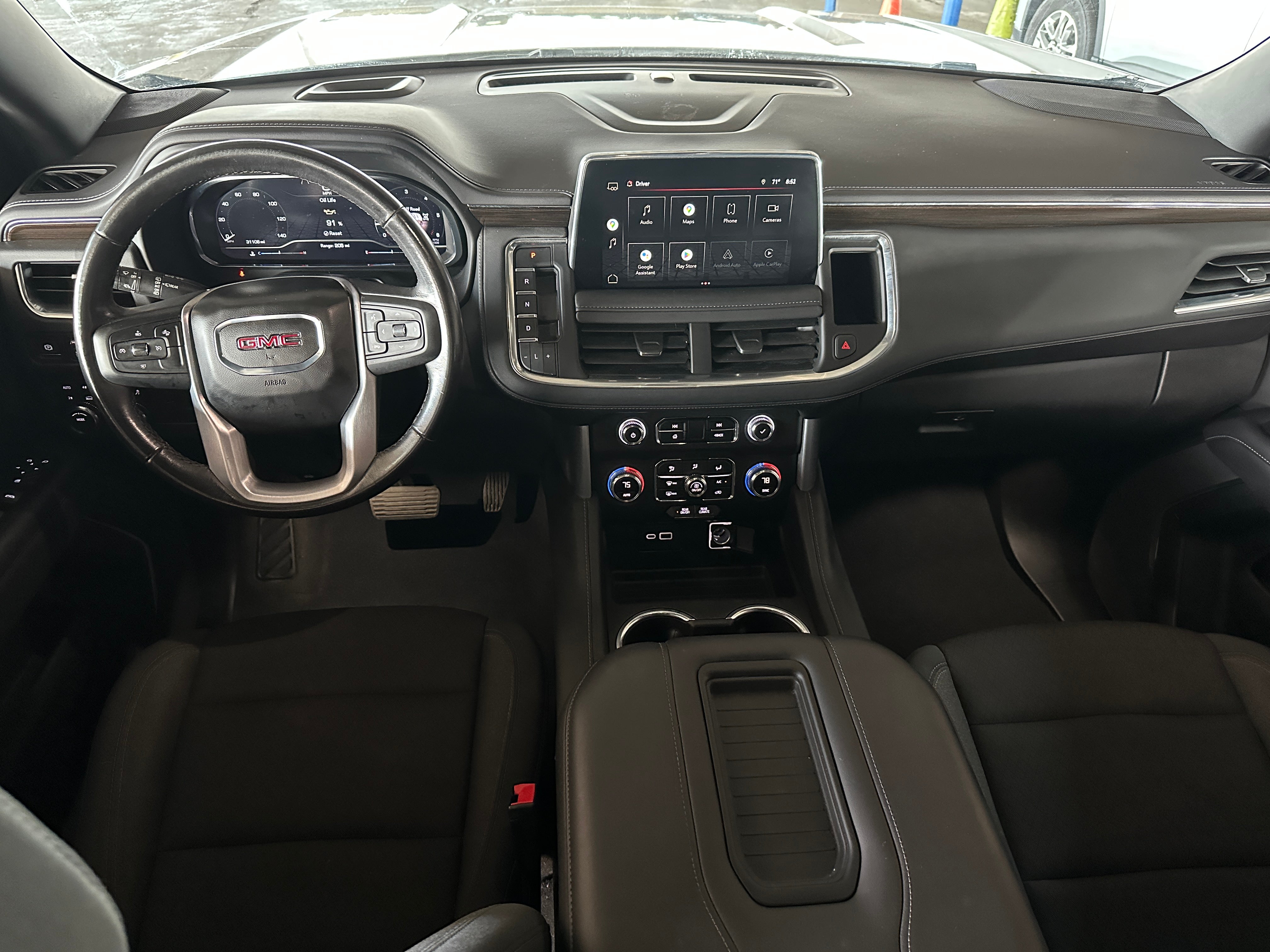 2022 GMC Yukon XL SLE 3