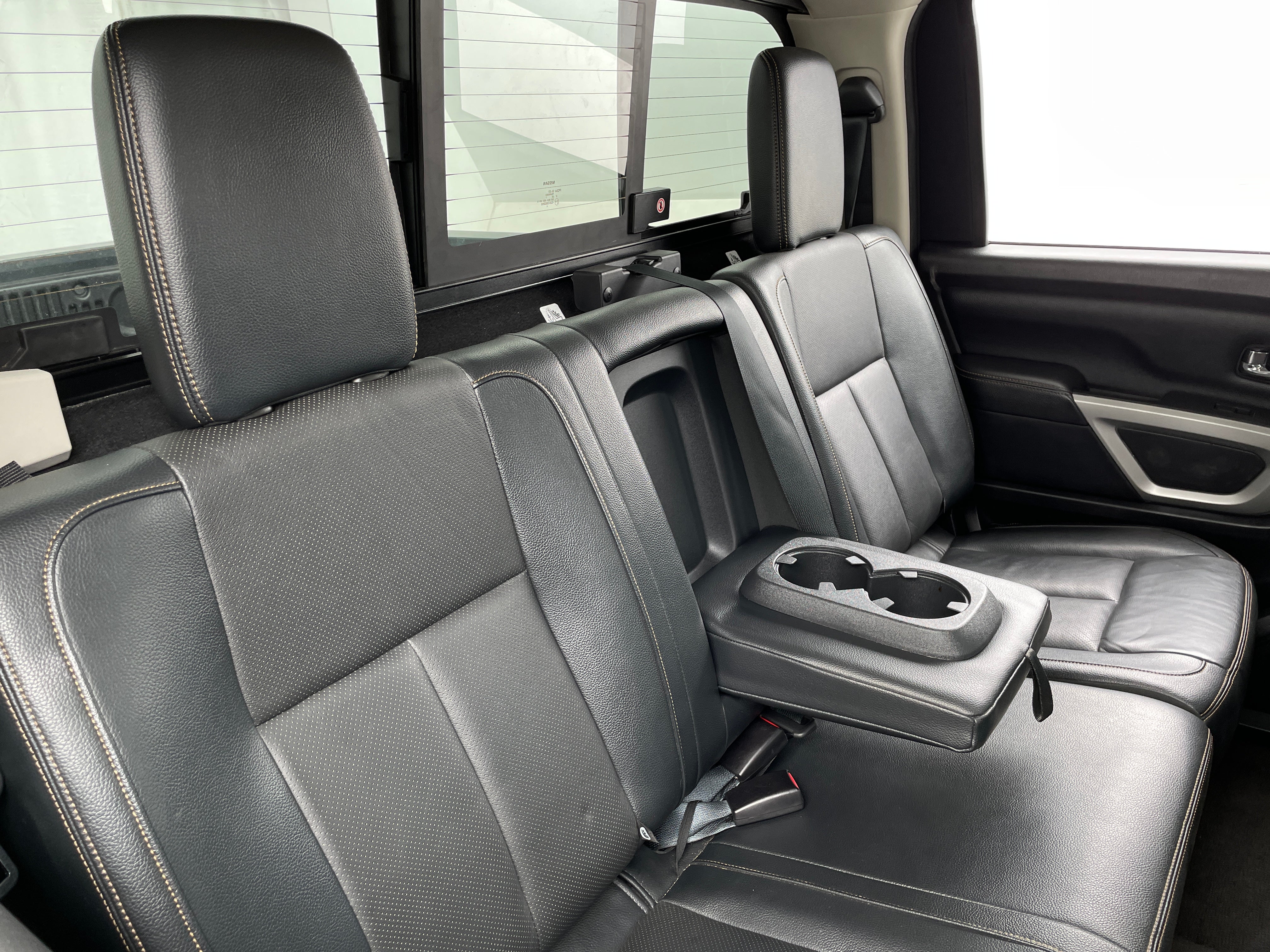 2017 Nissan Titan SL 5