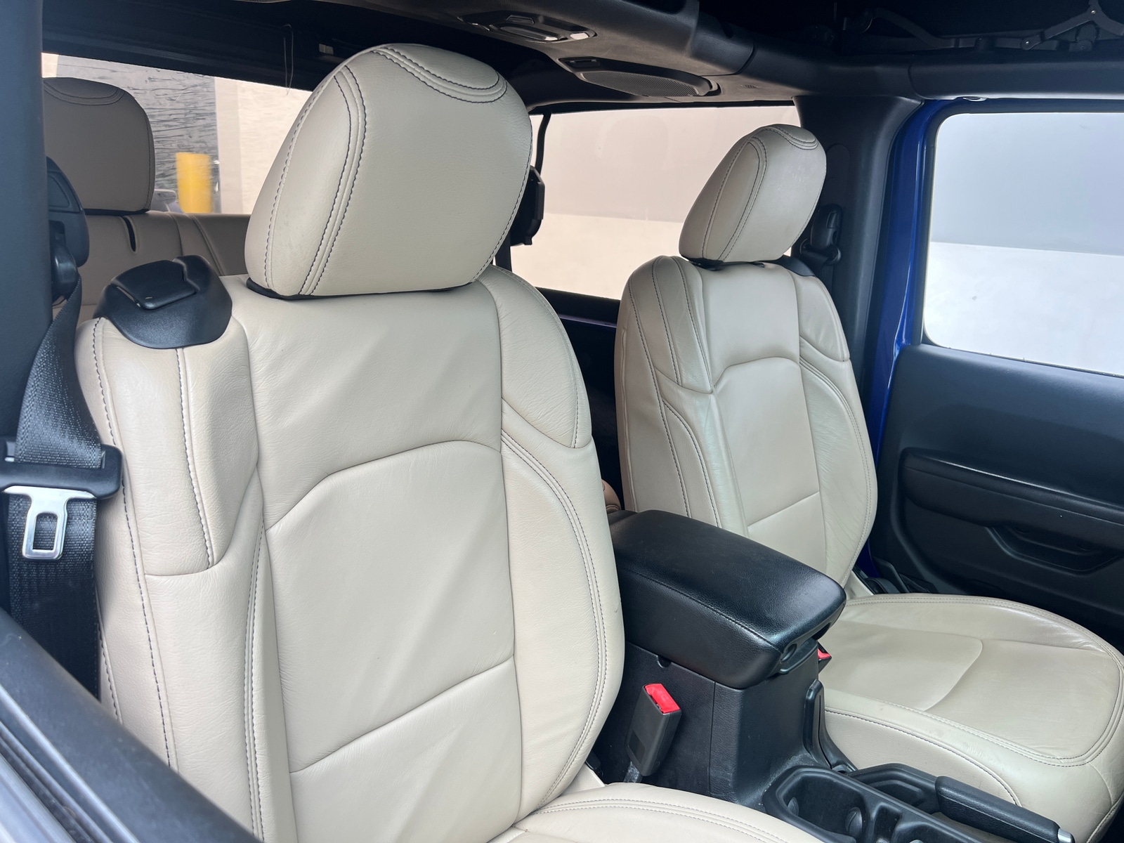 Thumbnail: 2019 Jeep Wrangler - 2