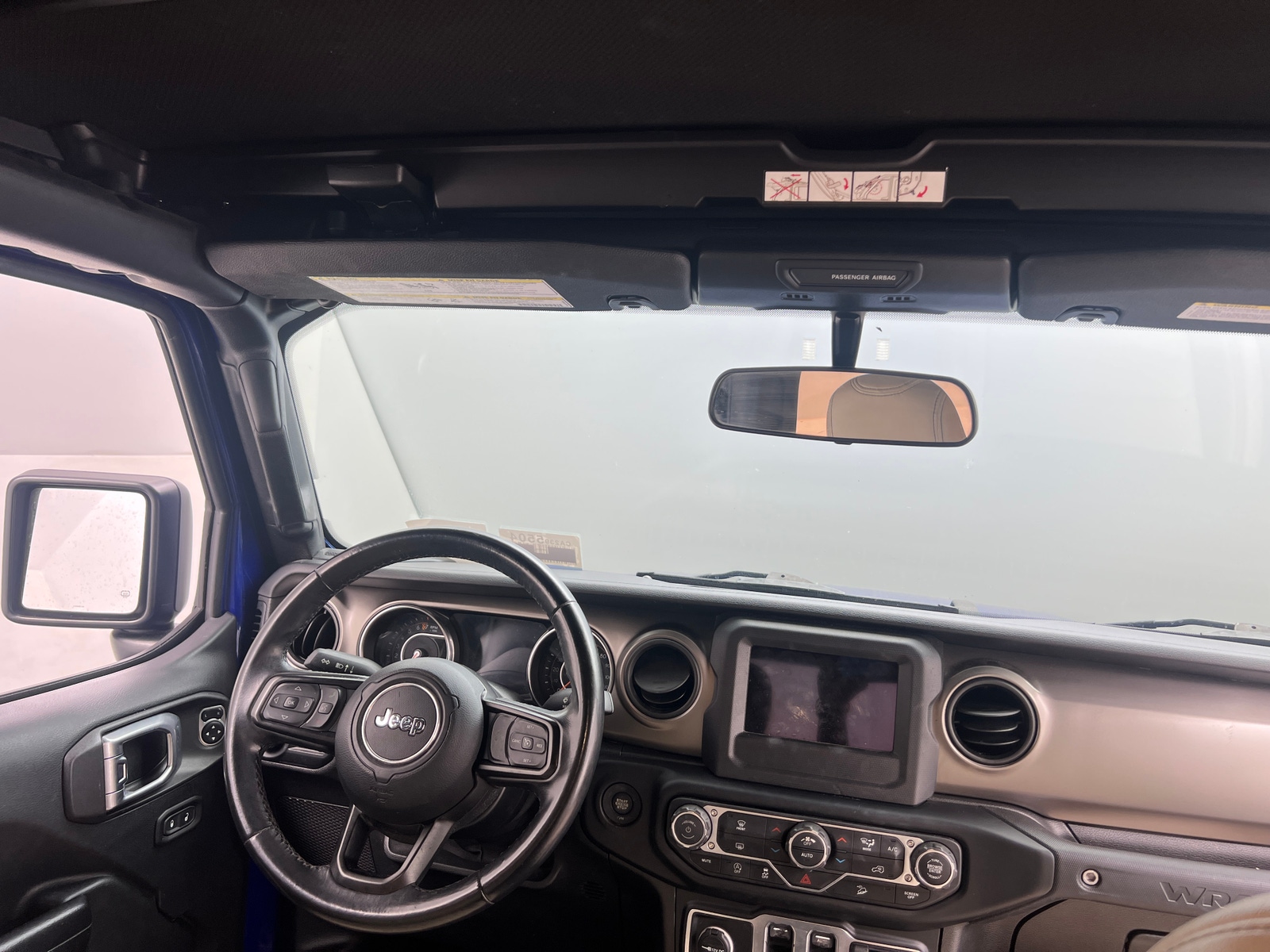 Thumbnail: 2019 Jeep Wrangler - 3