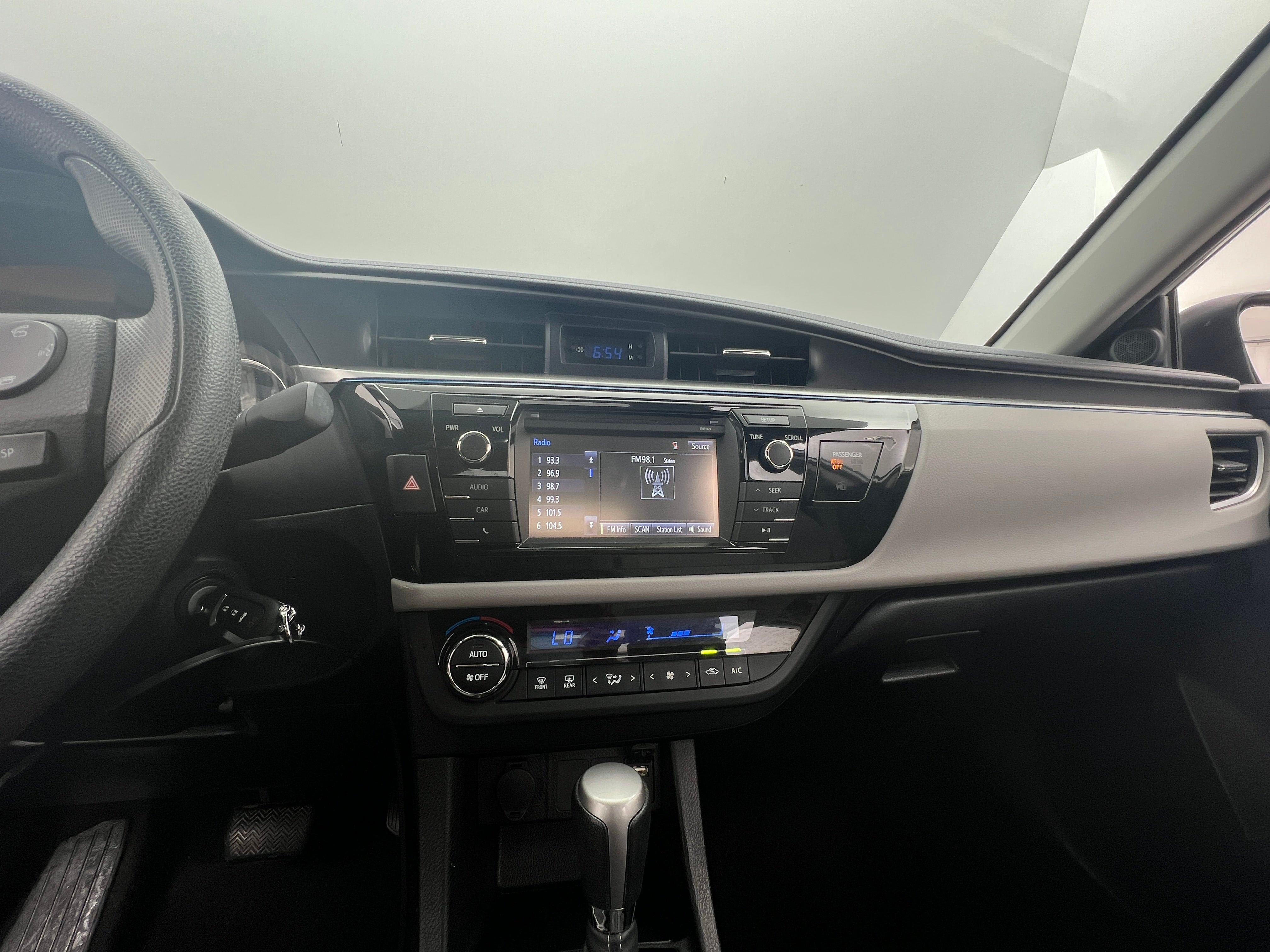 2015 Toyota Corolla LE Eco 4