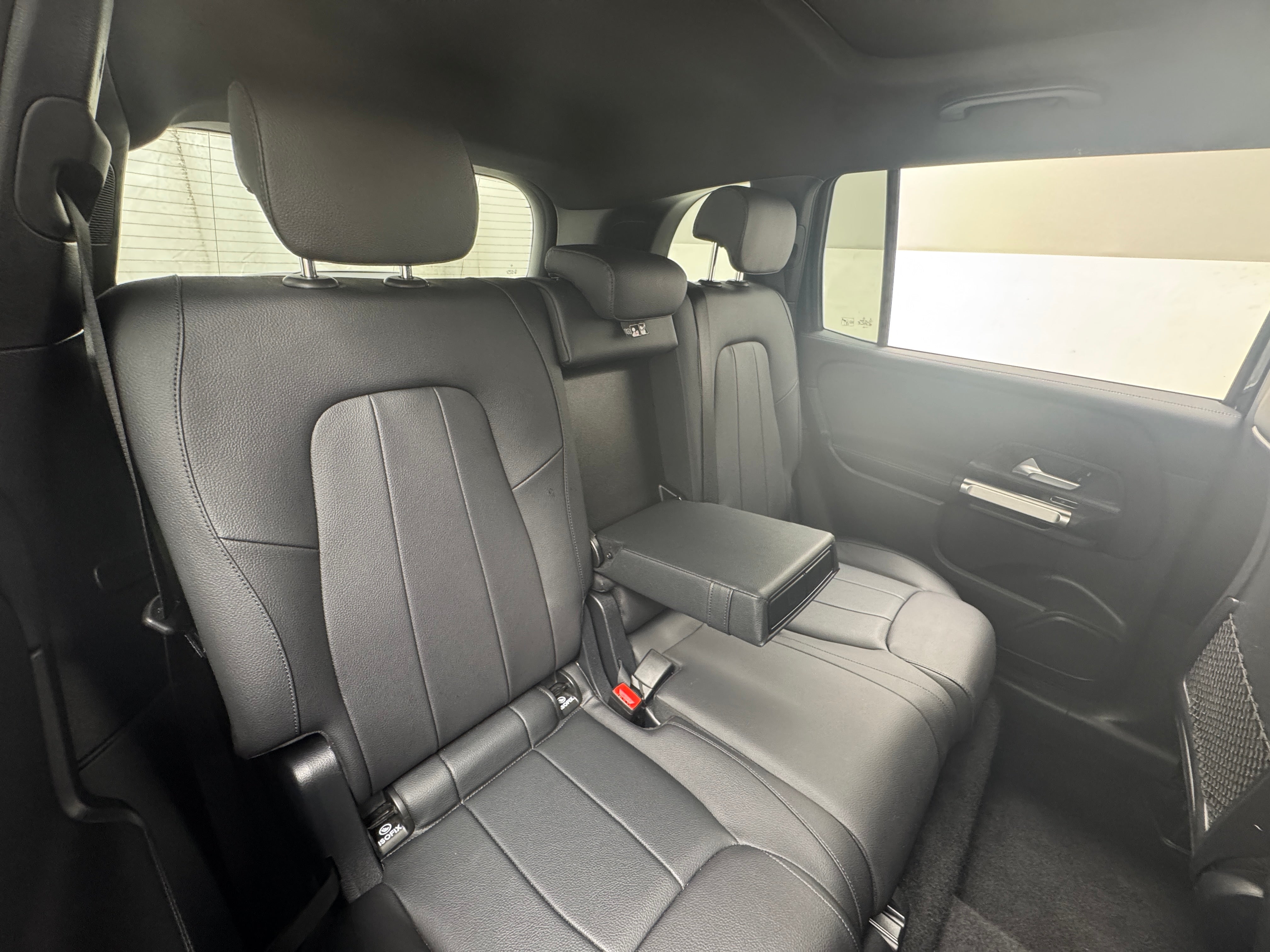 2023 Mercedes-Benz GLB 250 6