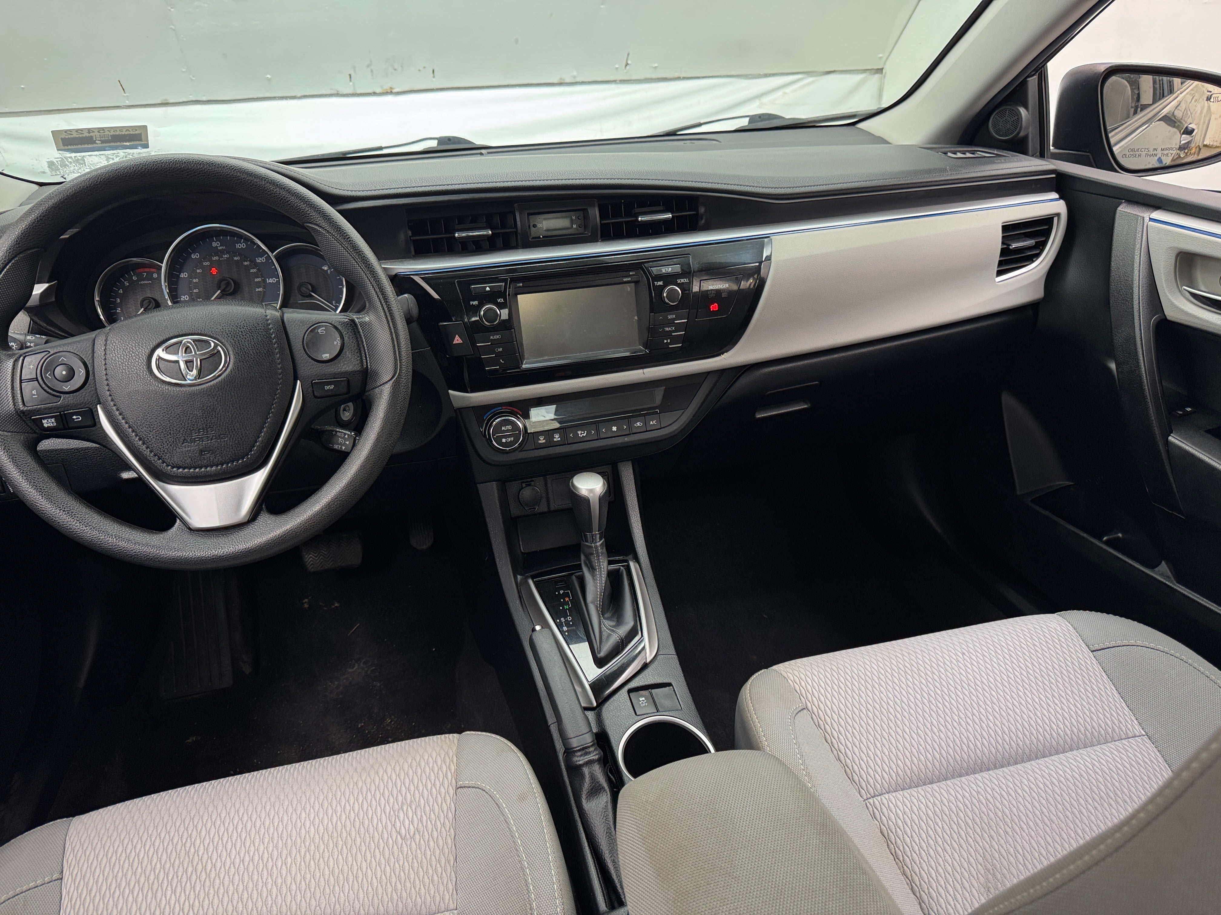 2015 Toyota Corolla LE 3