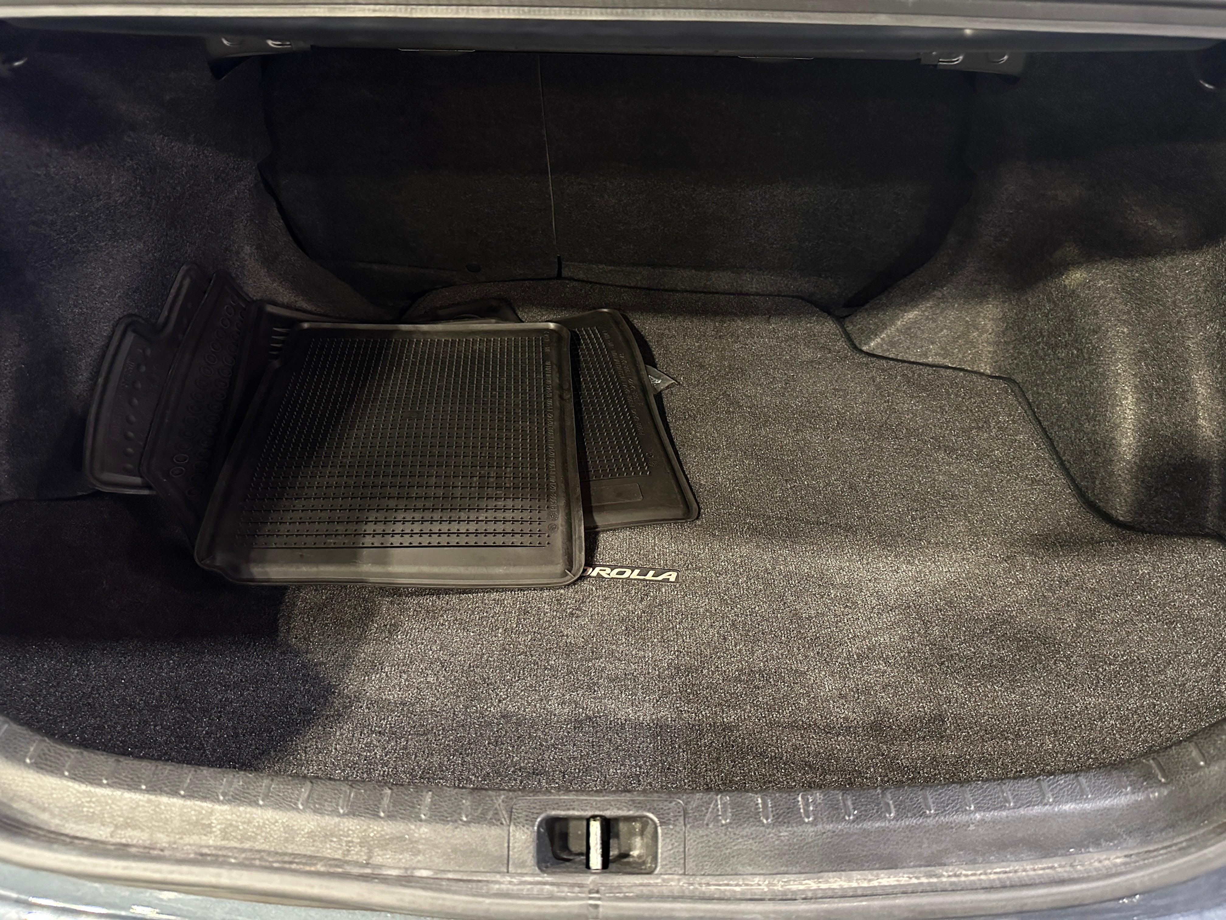 2015 Toyota Corolla LE 7