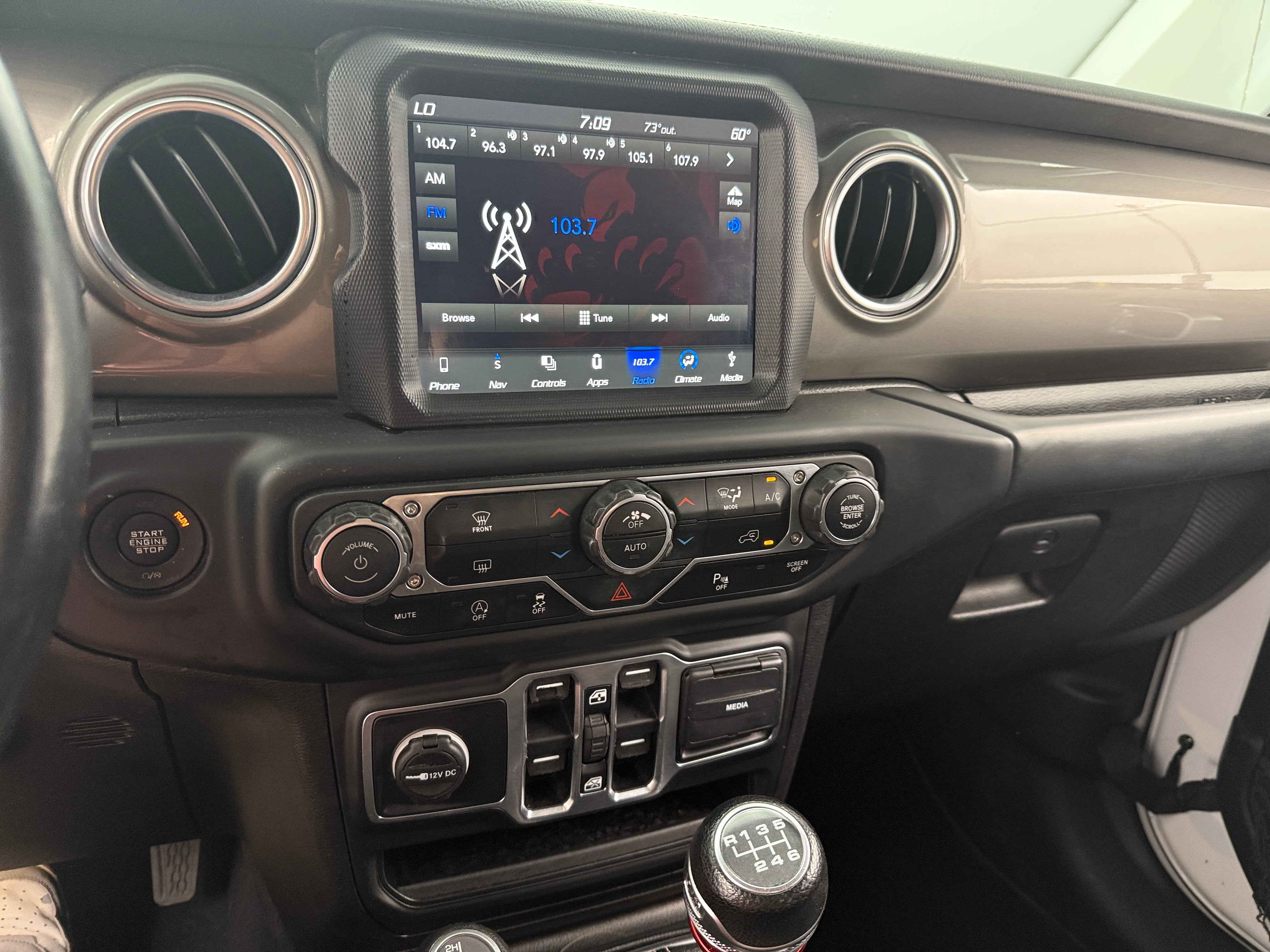 2018 Jeep Wrangler Unlimited Sahara 4
