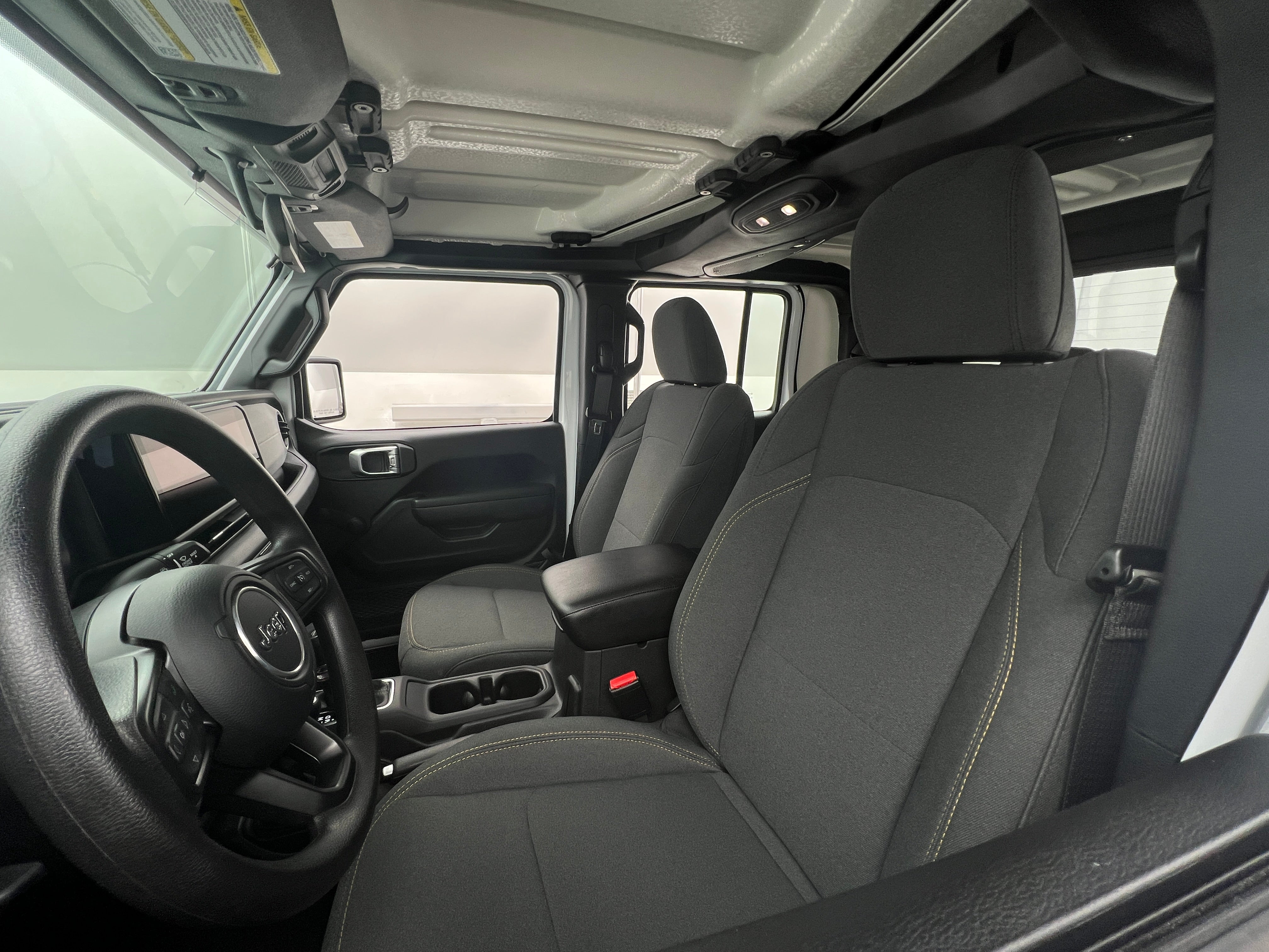 2024 Jeep Gladiator Sport 2