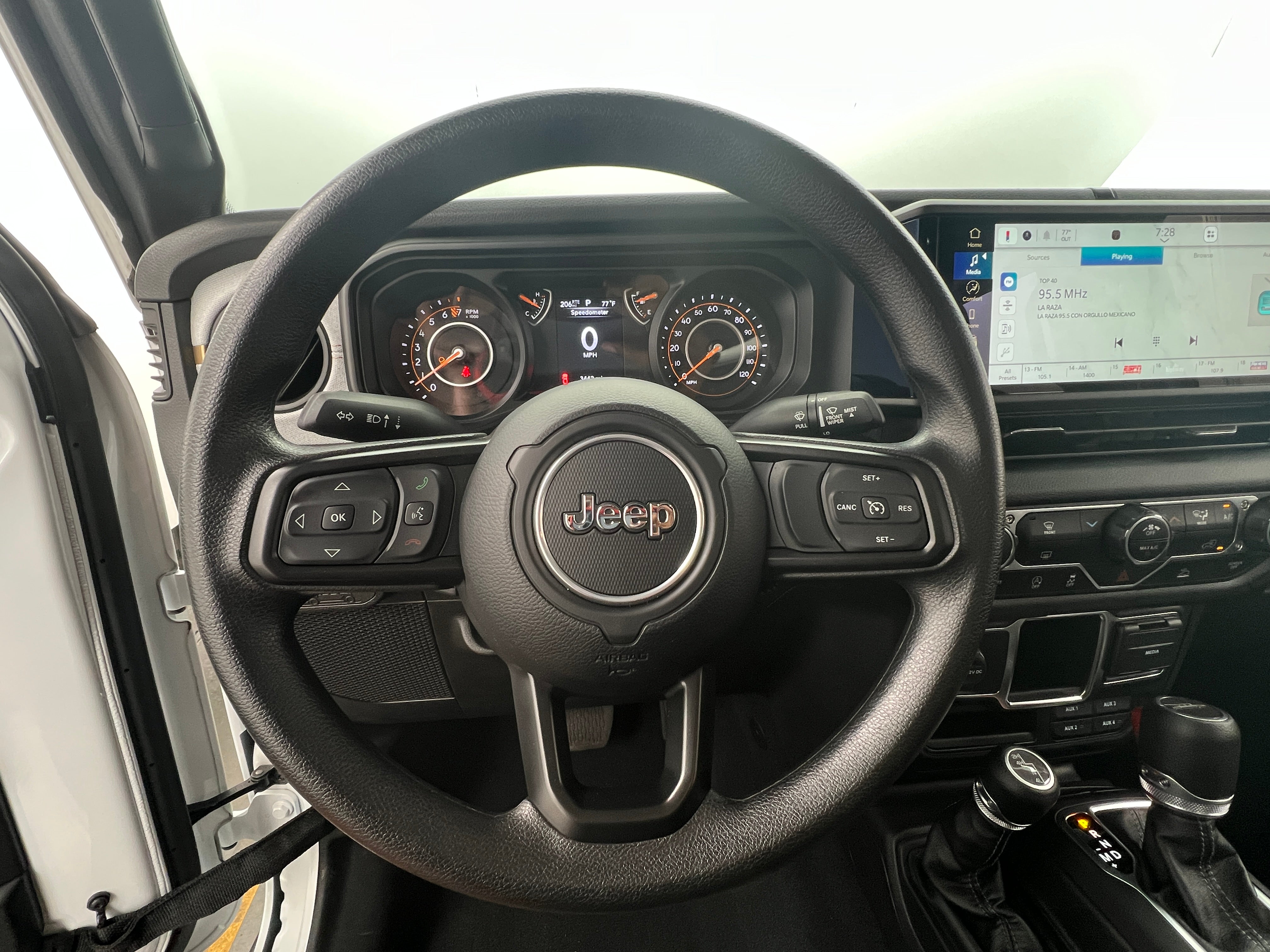 2024 Jeep Gladiator Sport 5