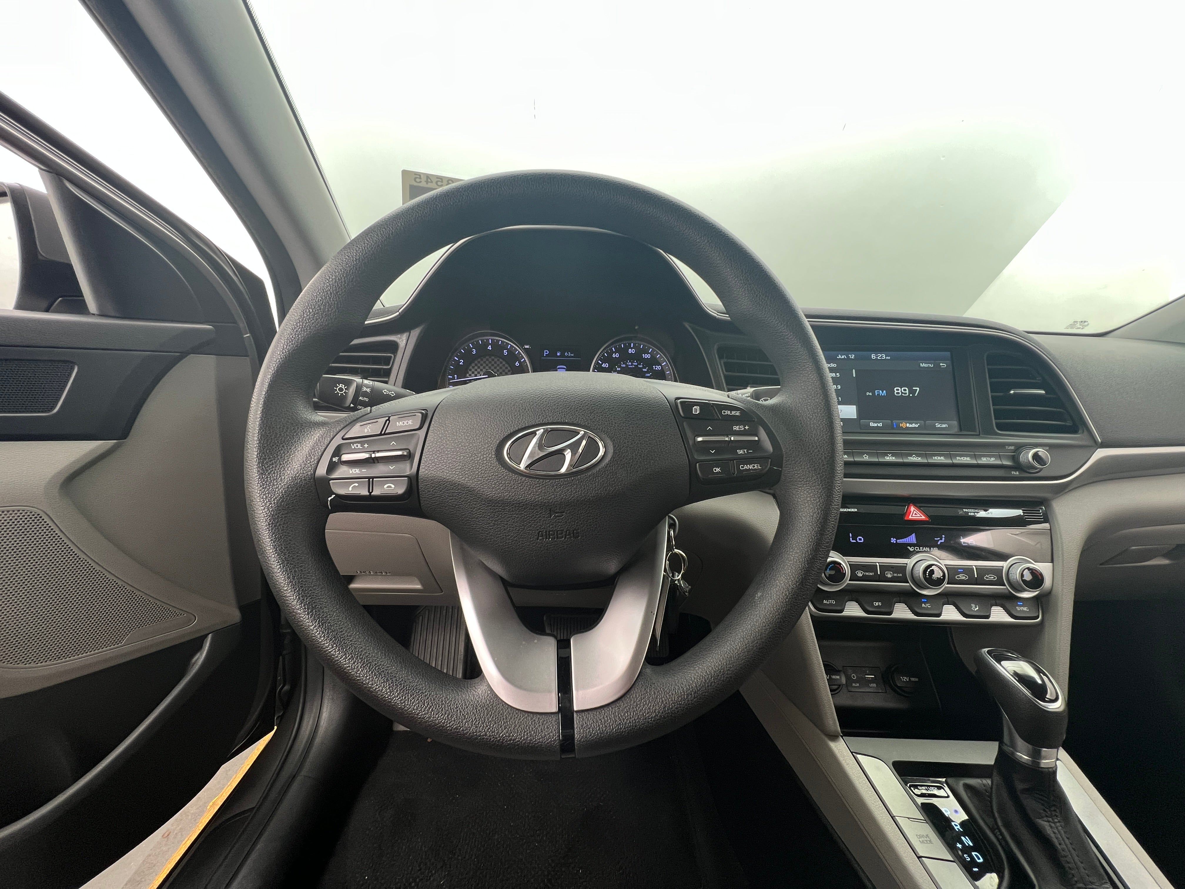 2020 Hyundai Elantra SEL 5