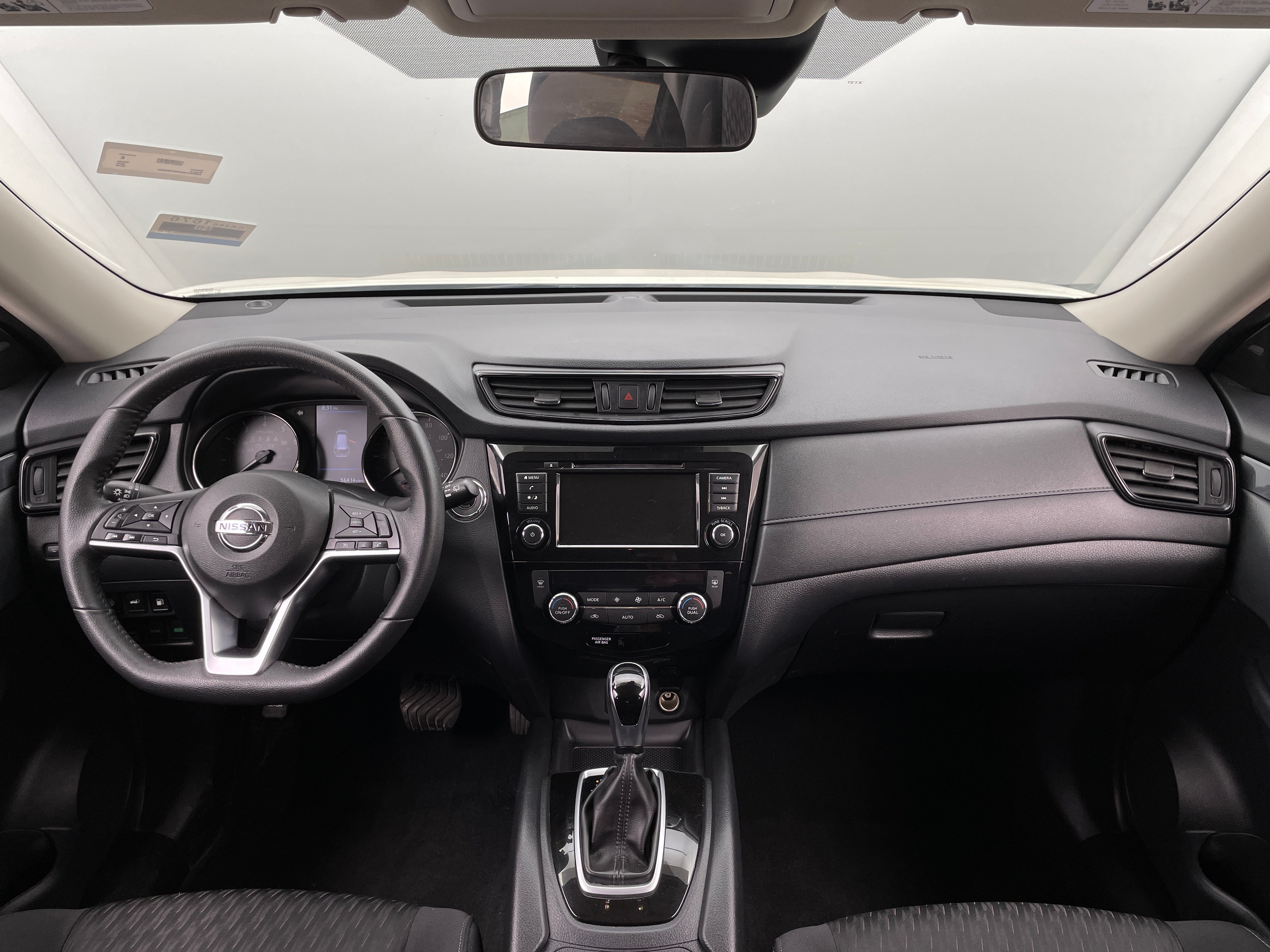 2019 Nissan Rogue SV 3
