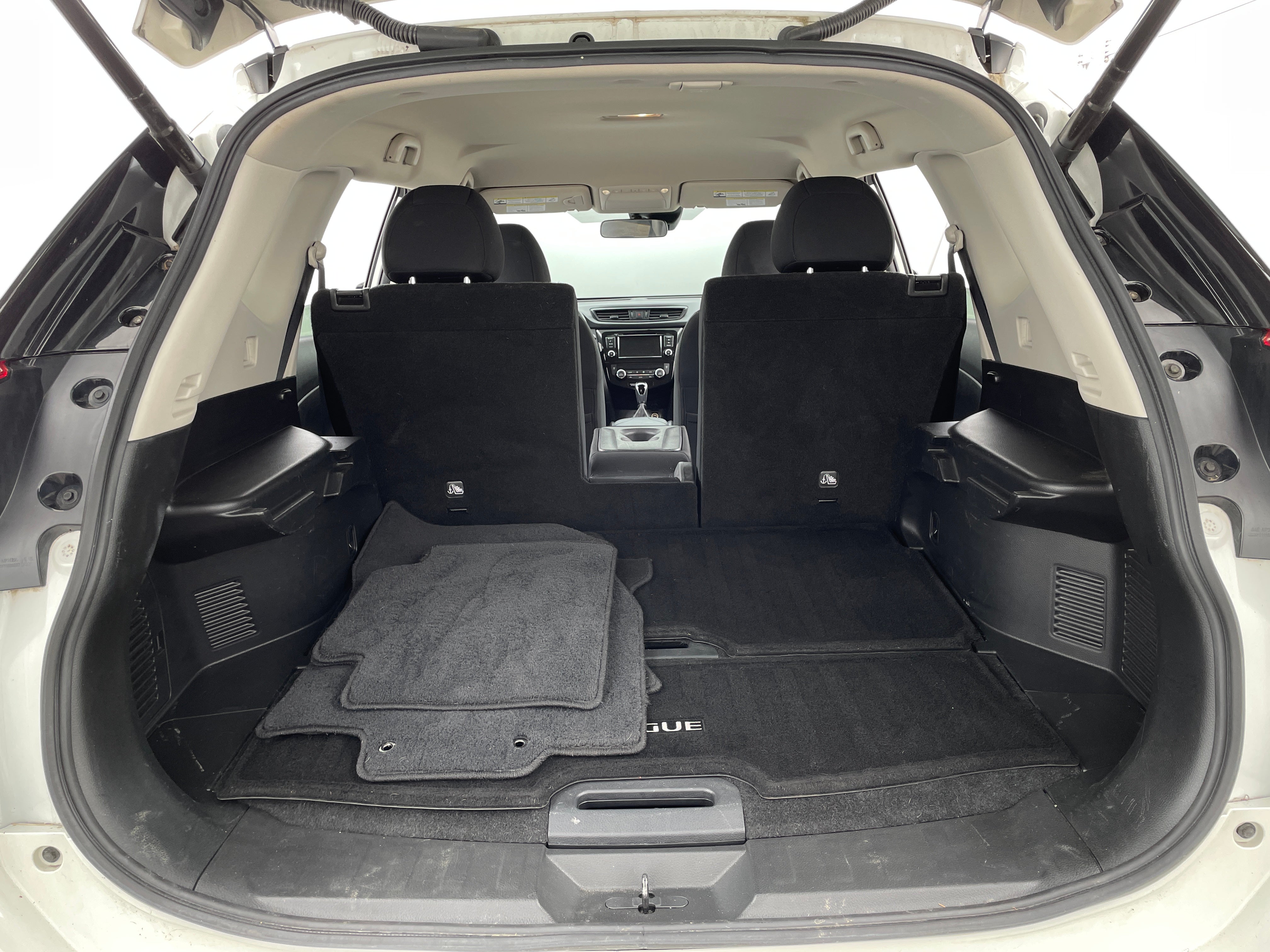2019 Nissan Rogue SV 7