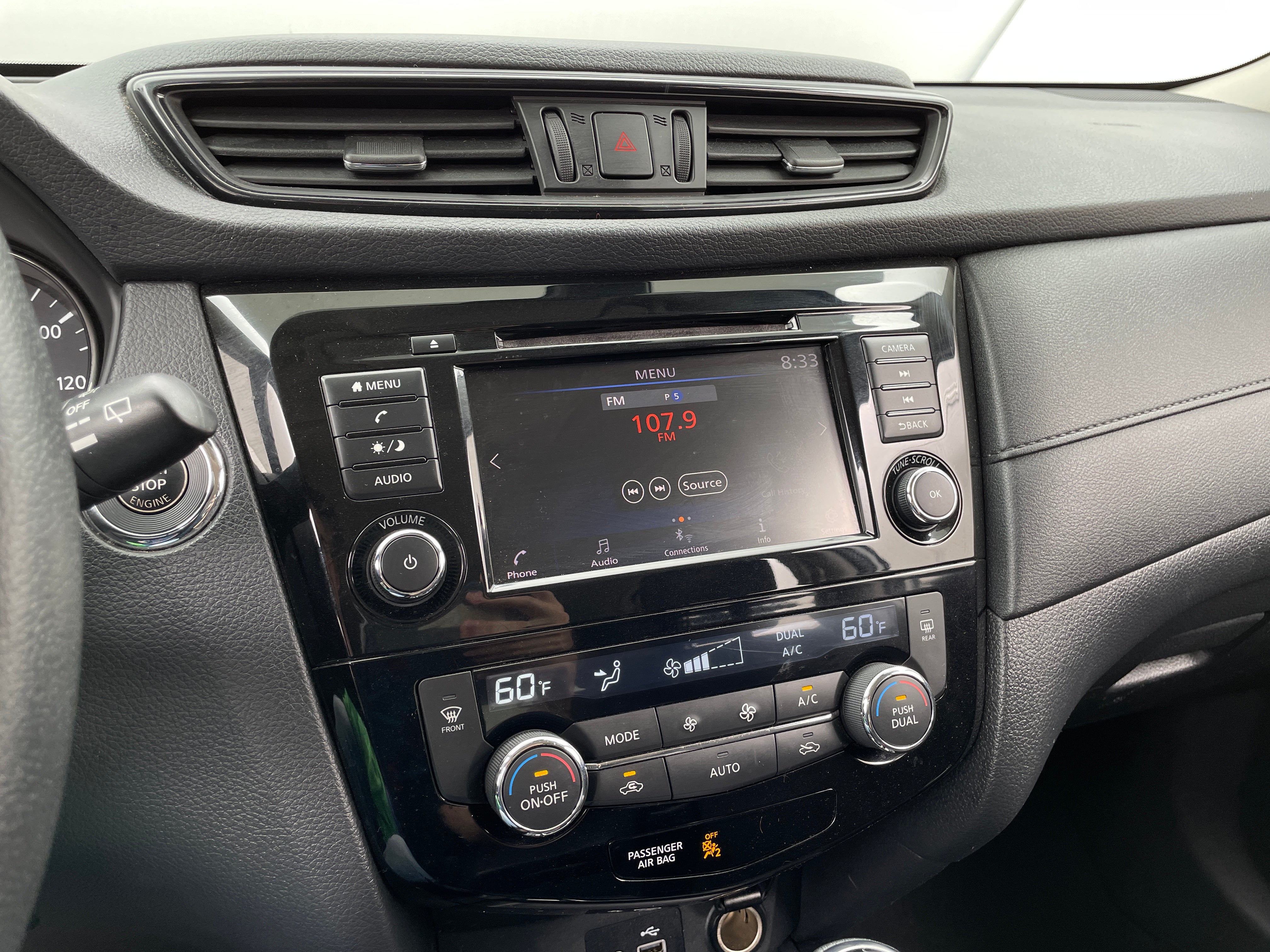 2019 Nissan Rogue SV 4