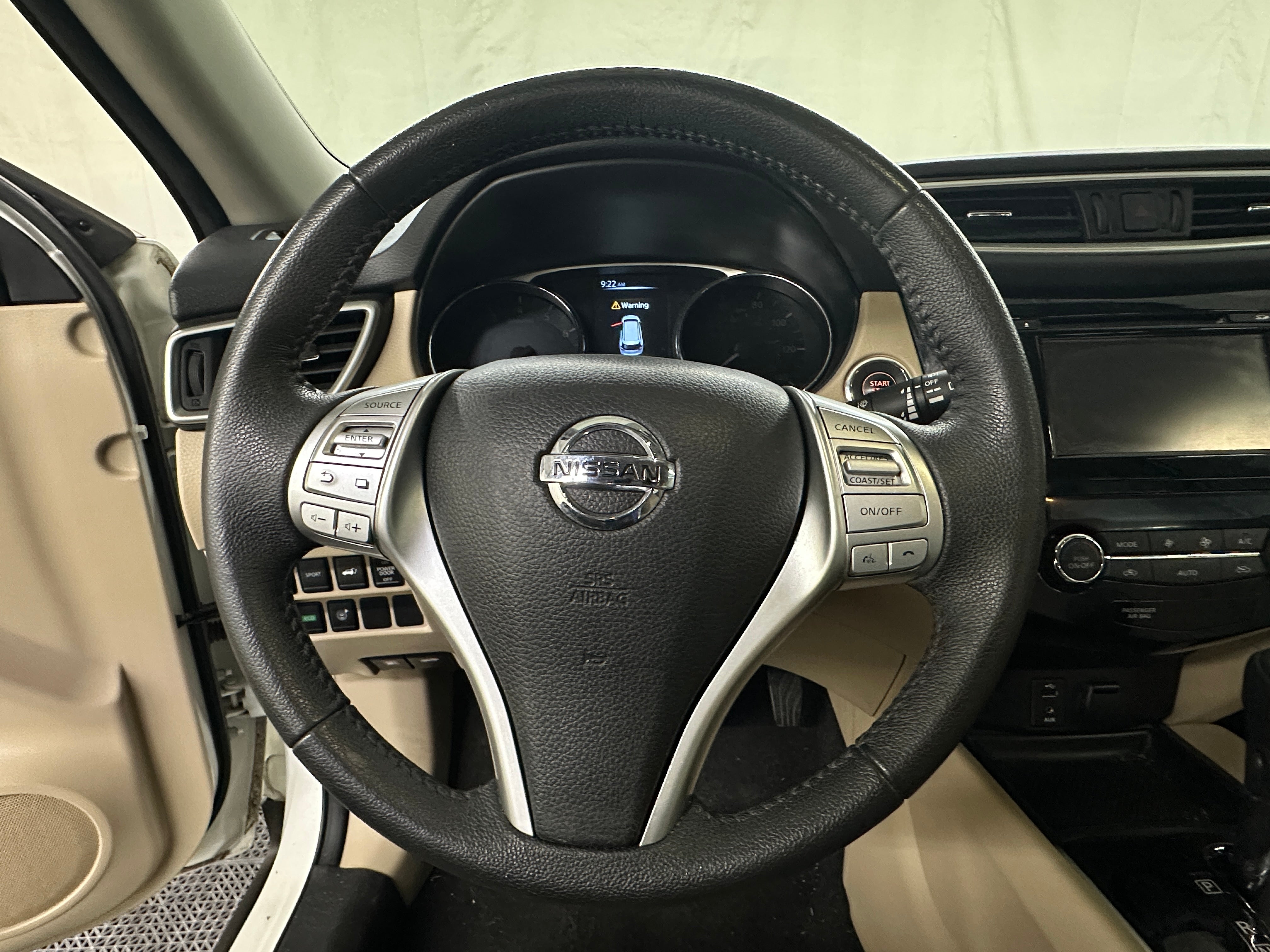 2016 Nissan Rogue SL 4
