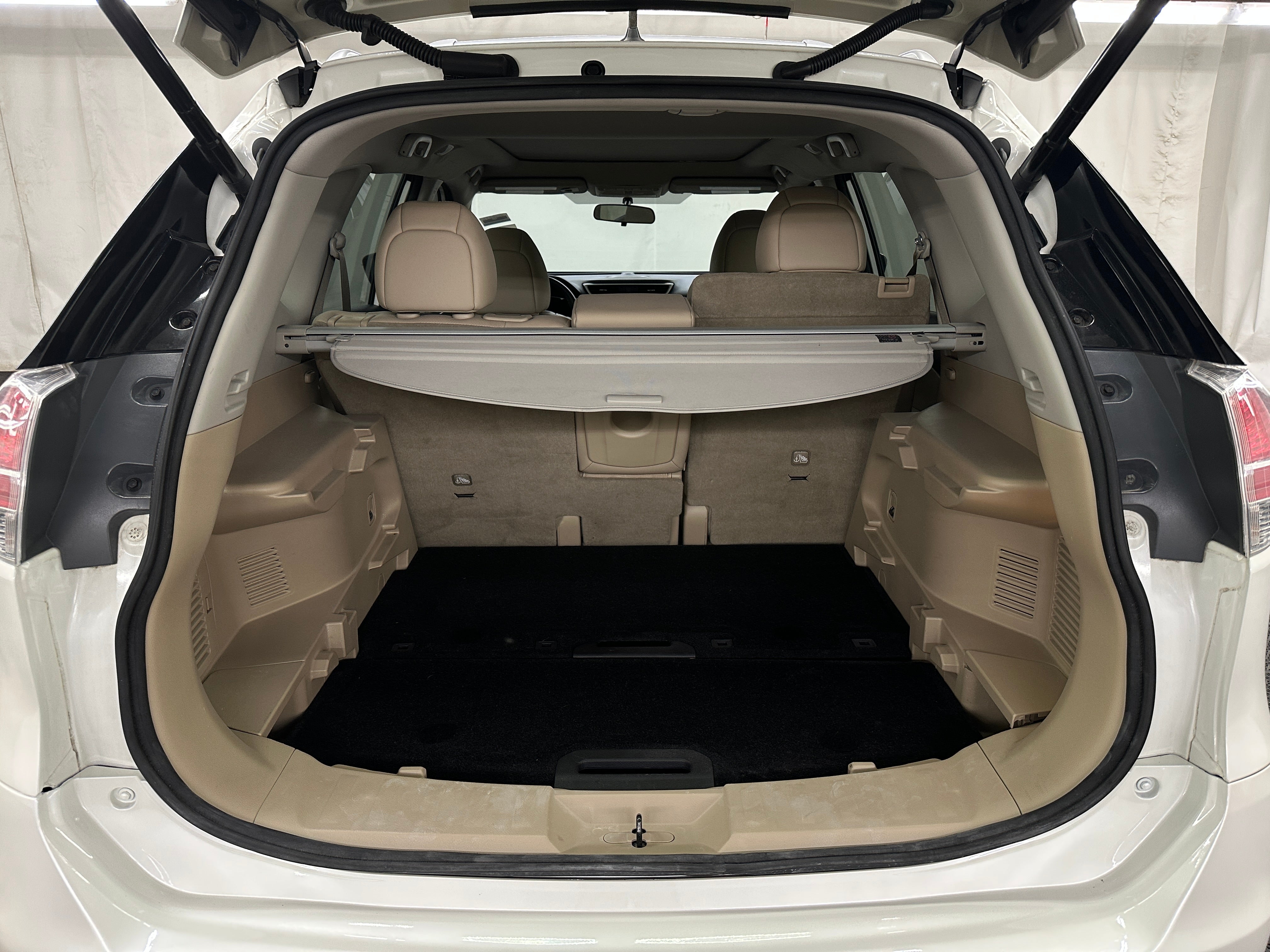 2016 Nissan Rogue SL 6