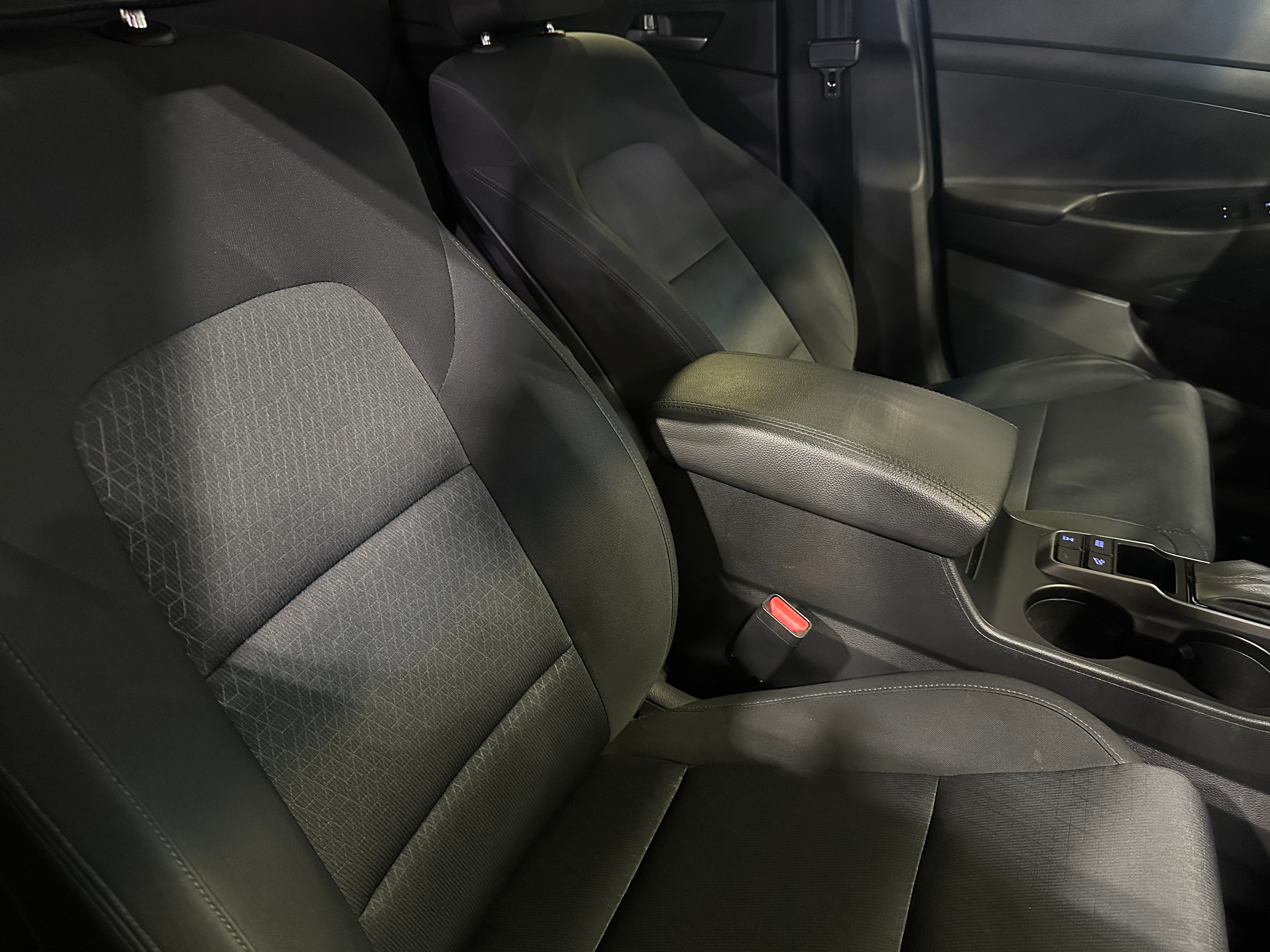 2017 Hyundai Tucson SE 2
