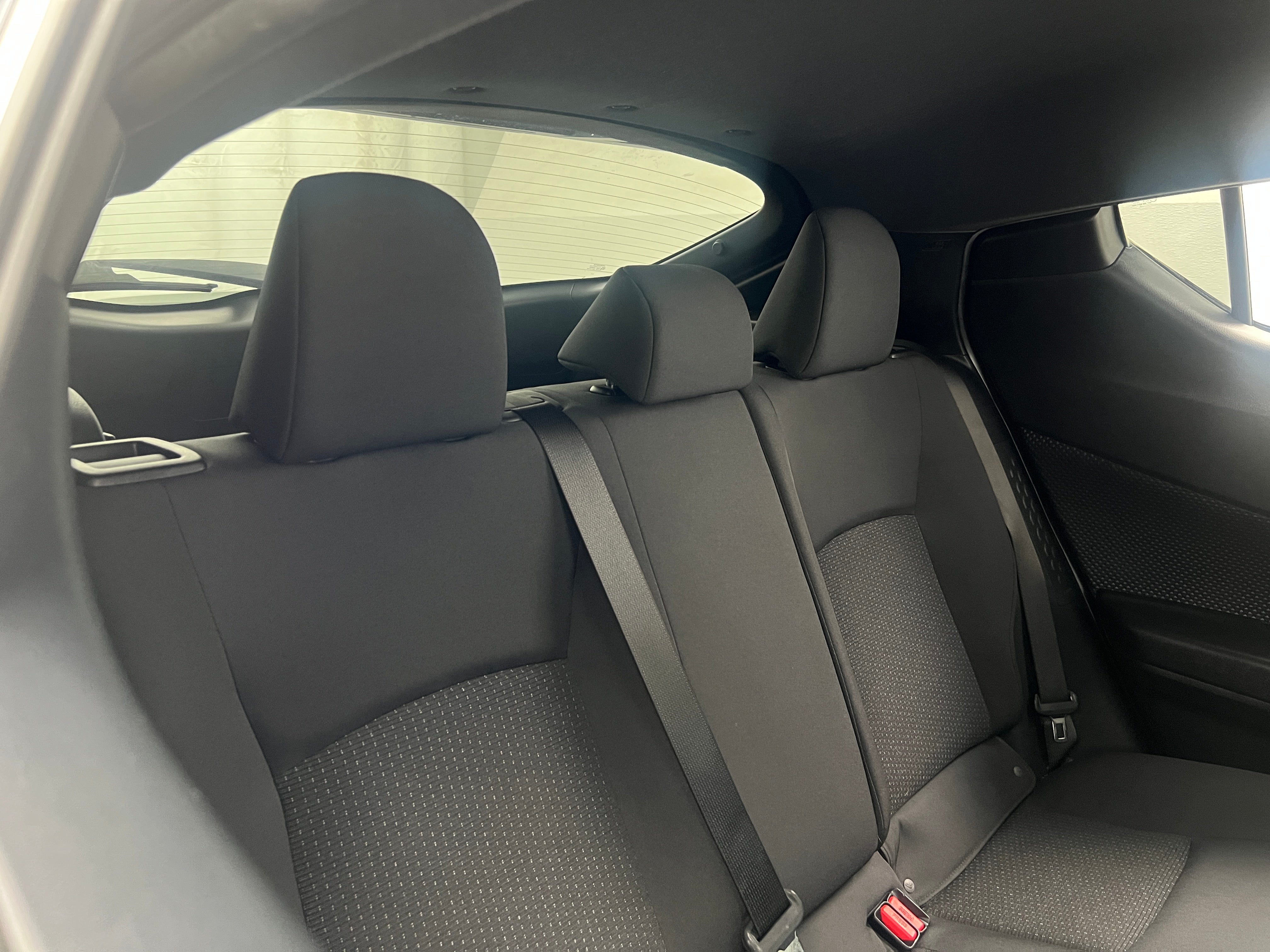 2018 Toyota C-HR XLE 6